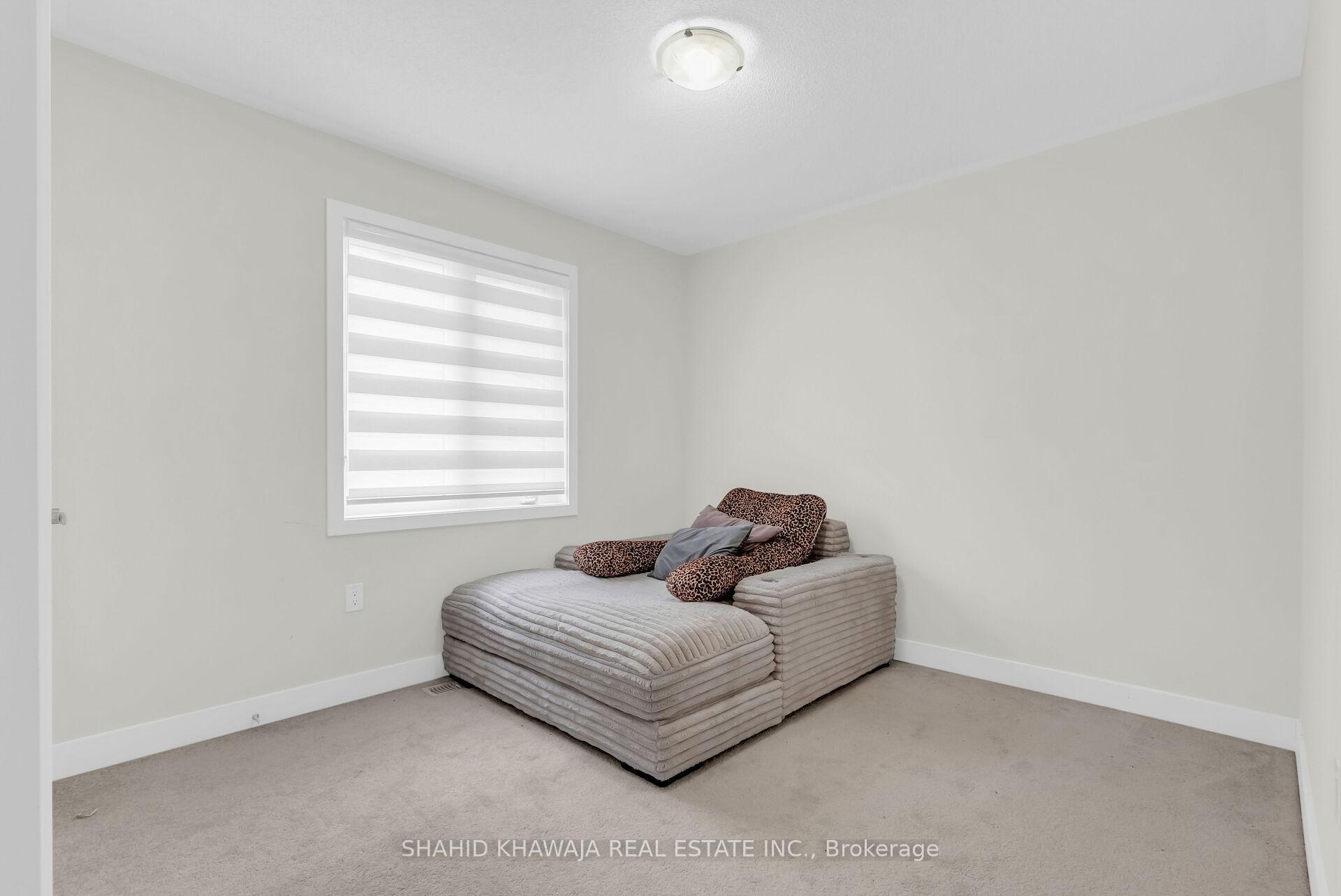 641 Leatherleaf Landing