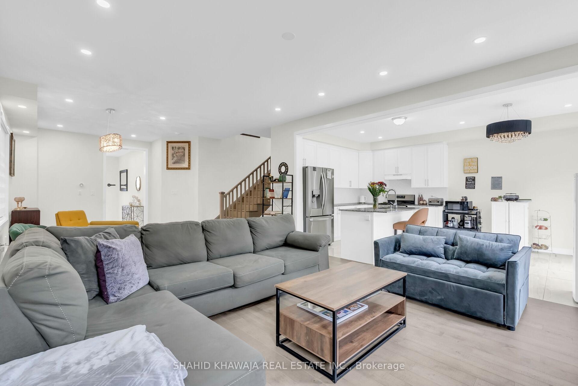 641 Leatherleaf Landing