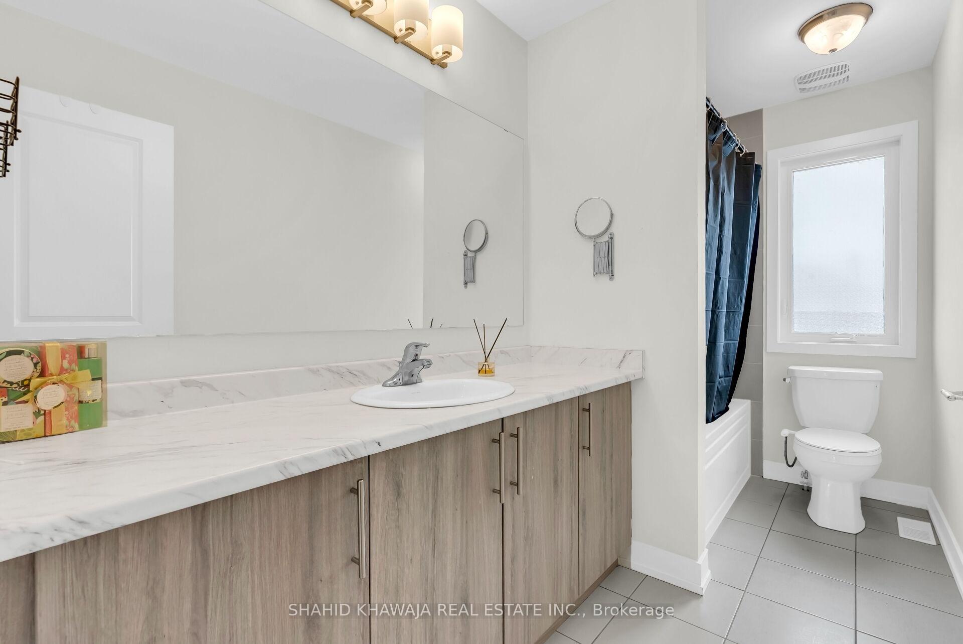 641 Leatherleaf Landing
