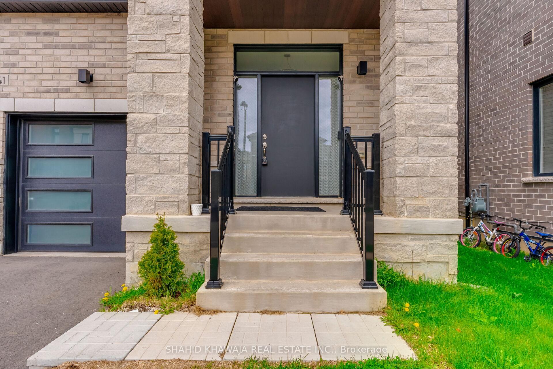 641 Leatherleaf Landing