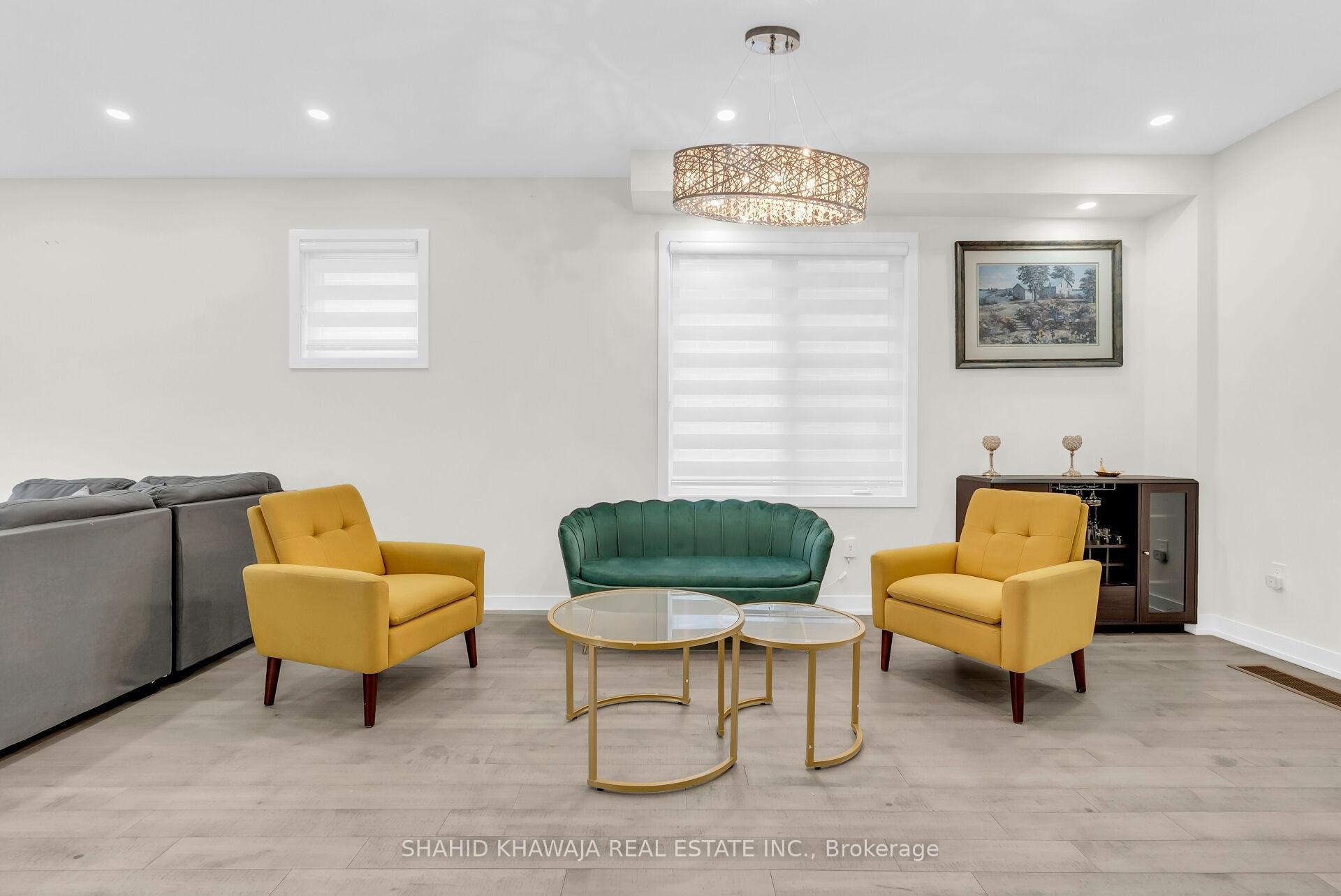 641 Leatherleaf Landing