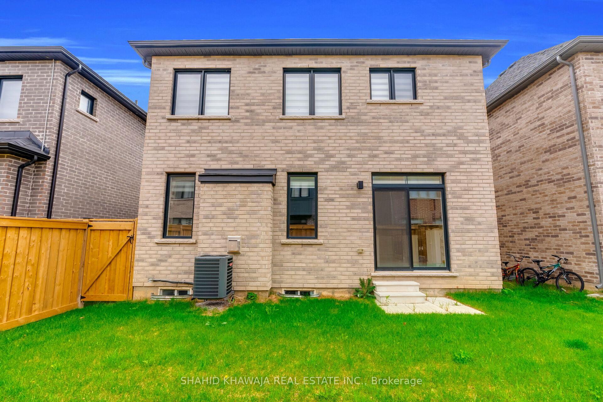 641 Leatherleaf Landing