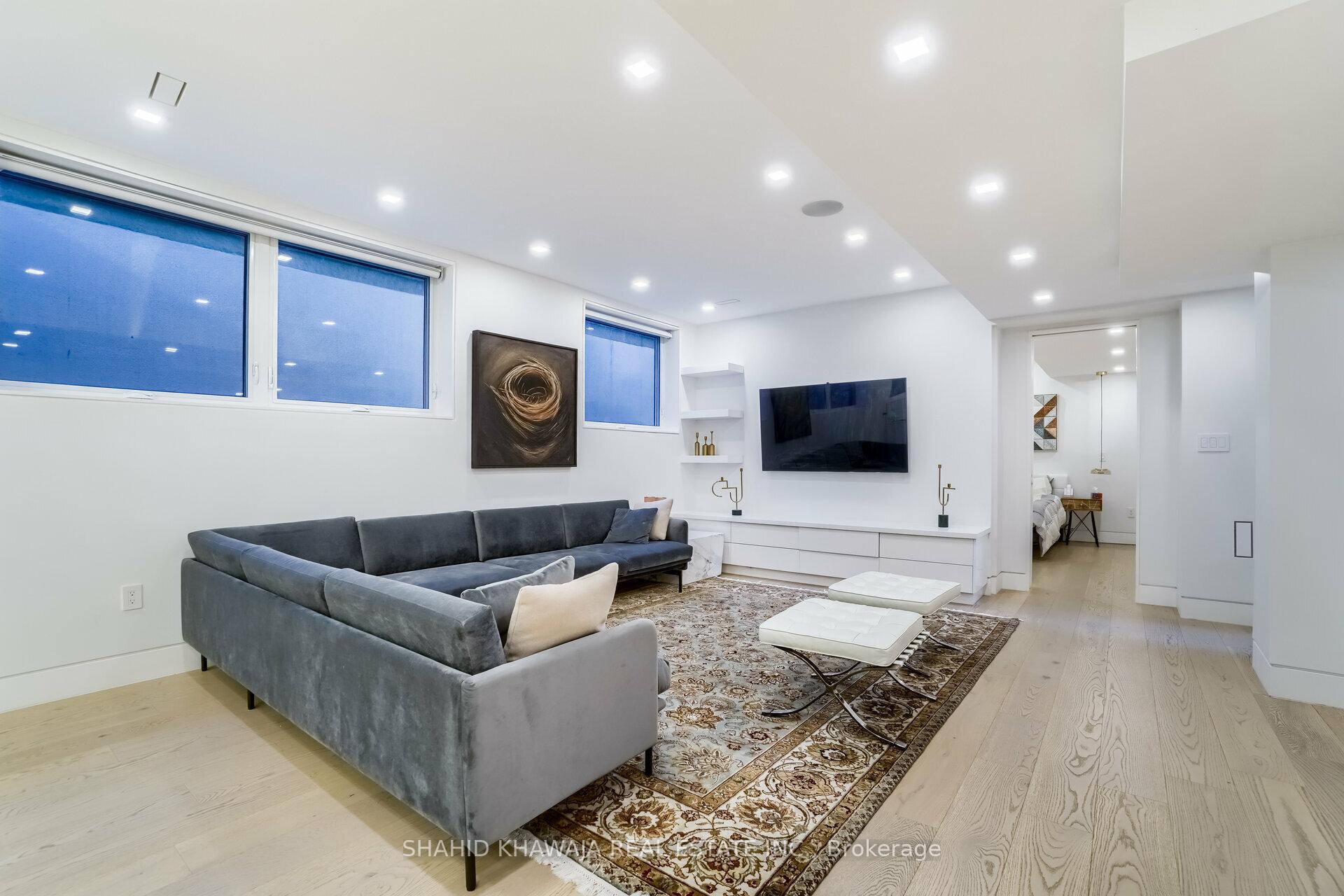 560 Shenandoah Drive