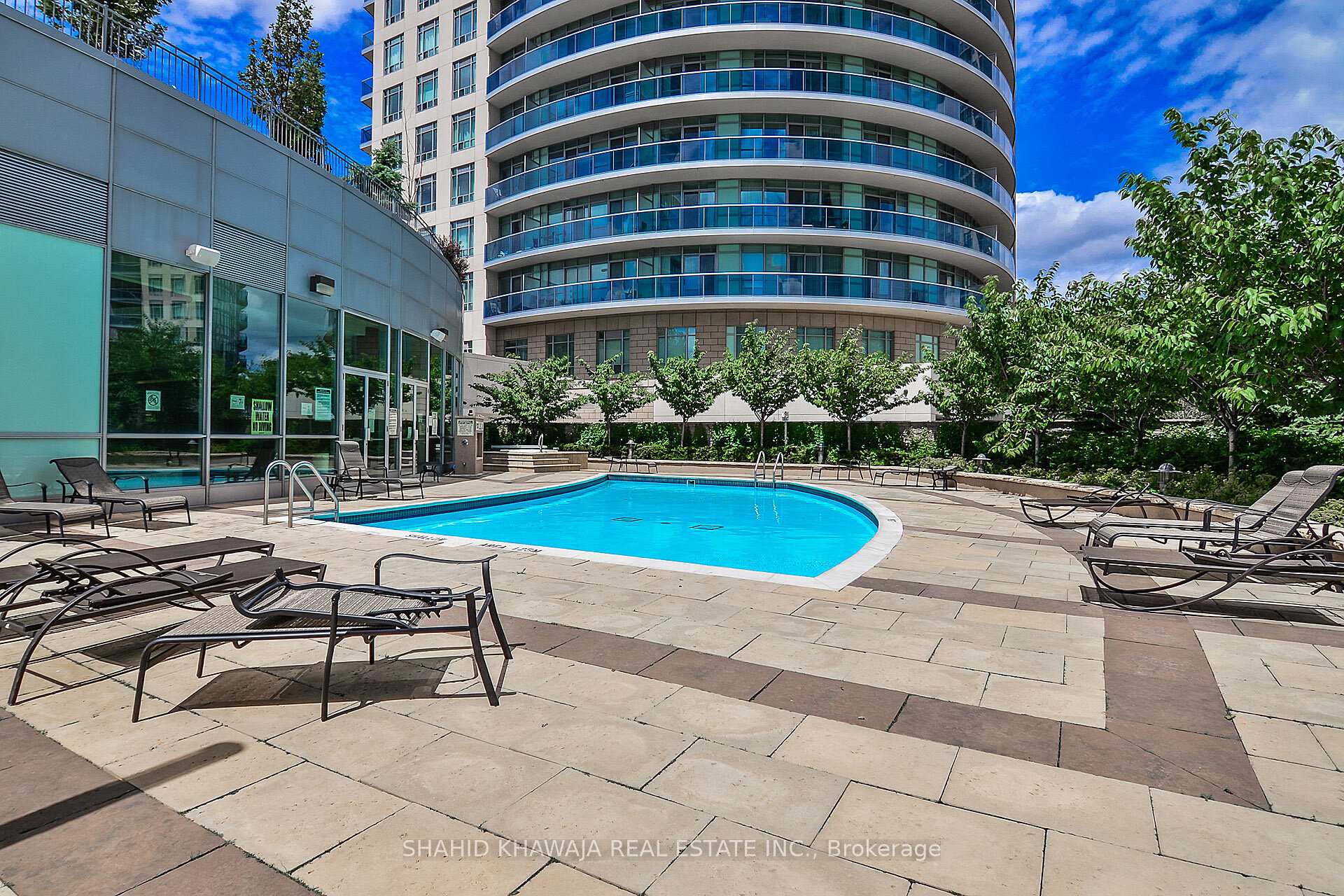 80 Absolute Avenue 1703