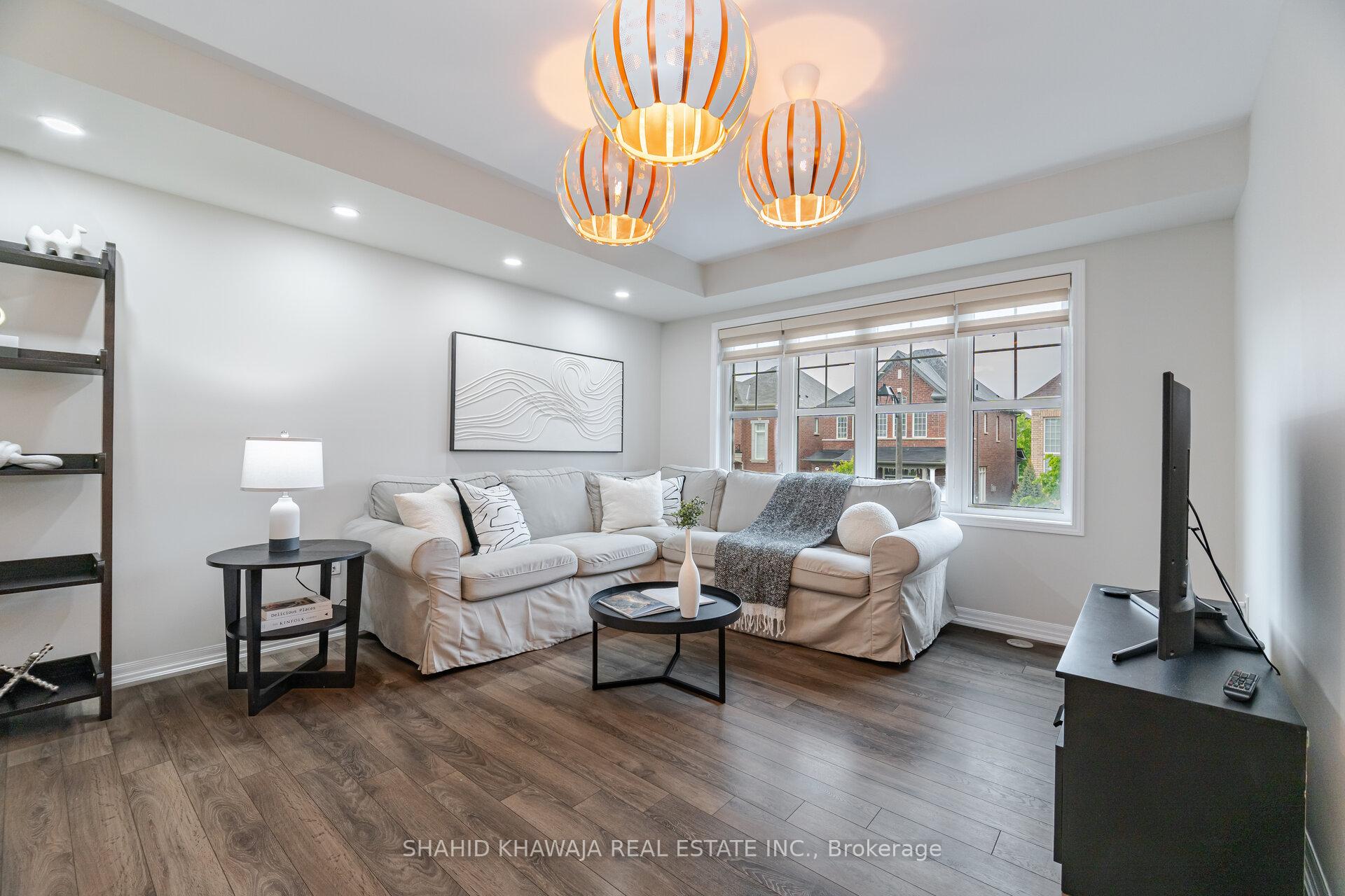 3078 Gardenia Gate