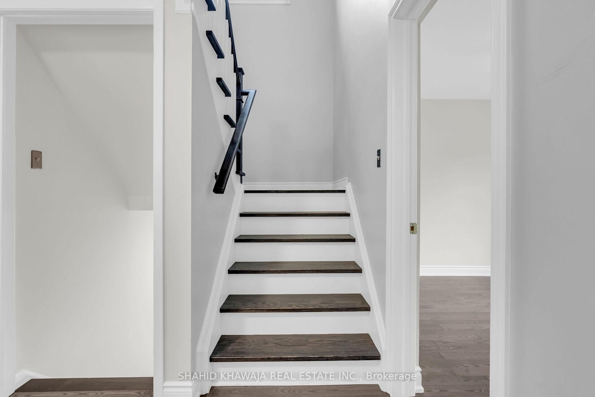 7425 Doverwood Drive