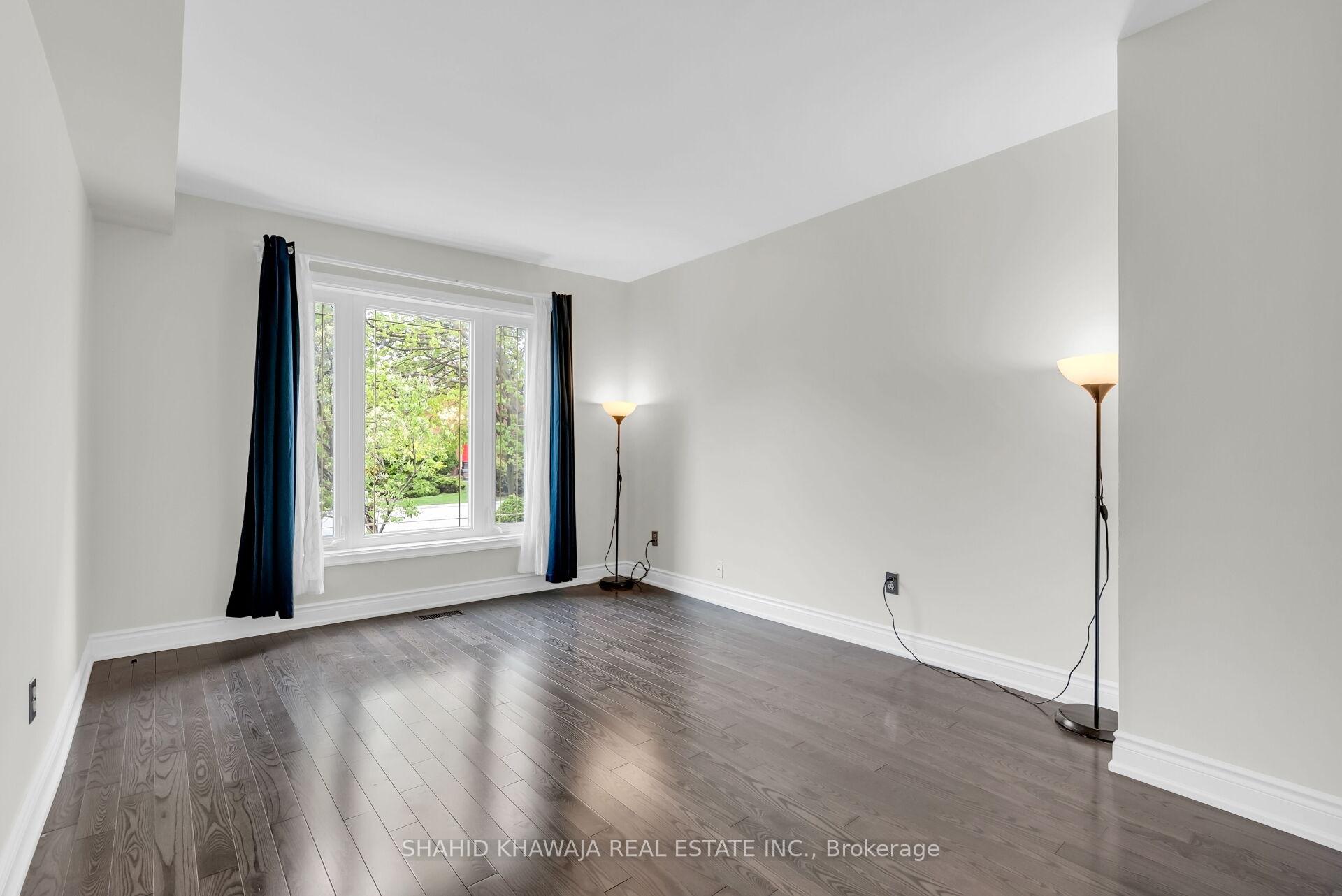 7425 Doverwood Drive