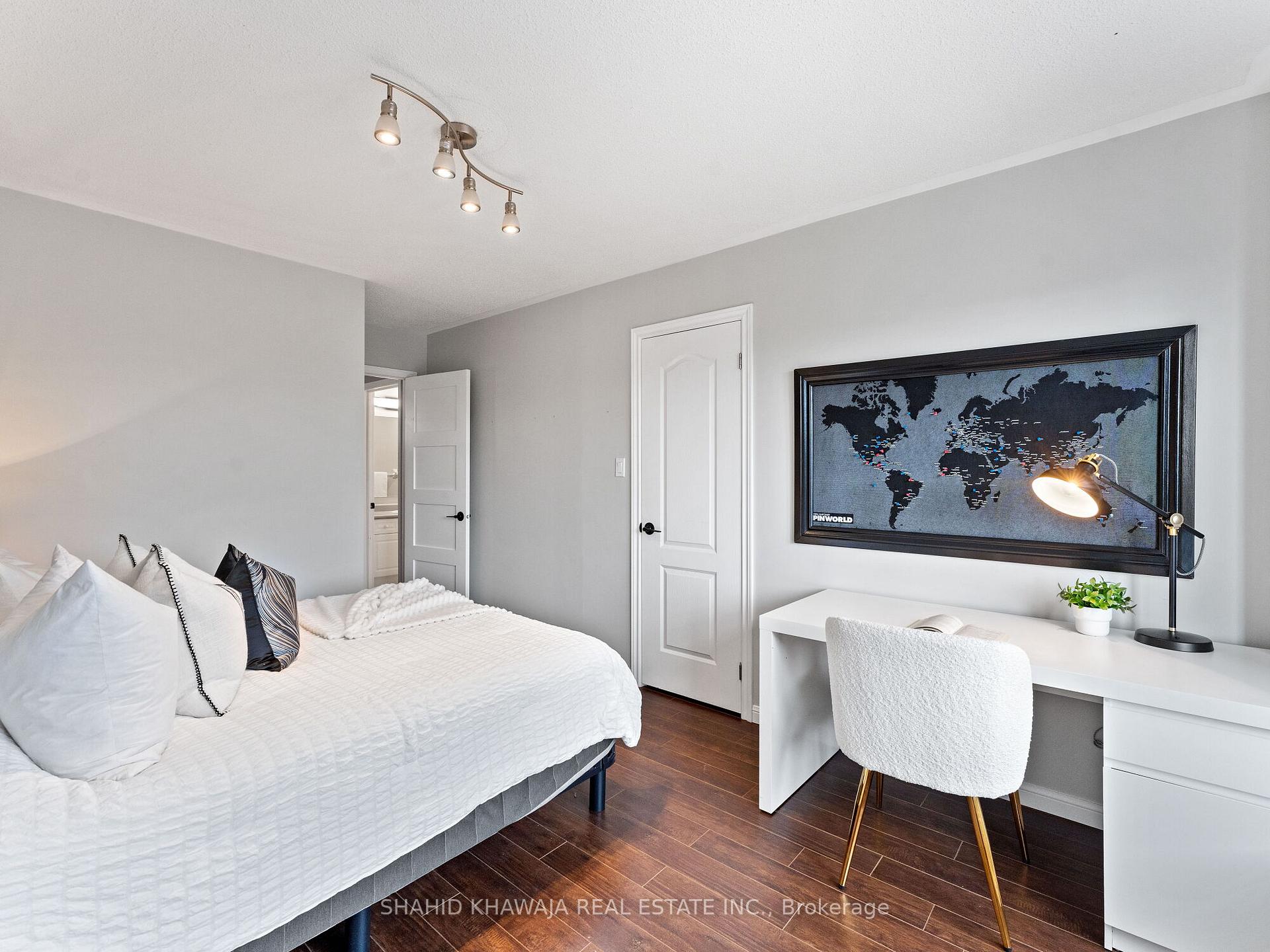 7282 Blackwood Mews