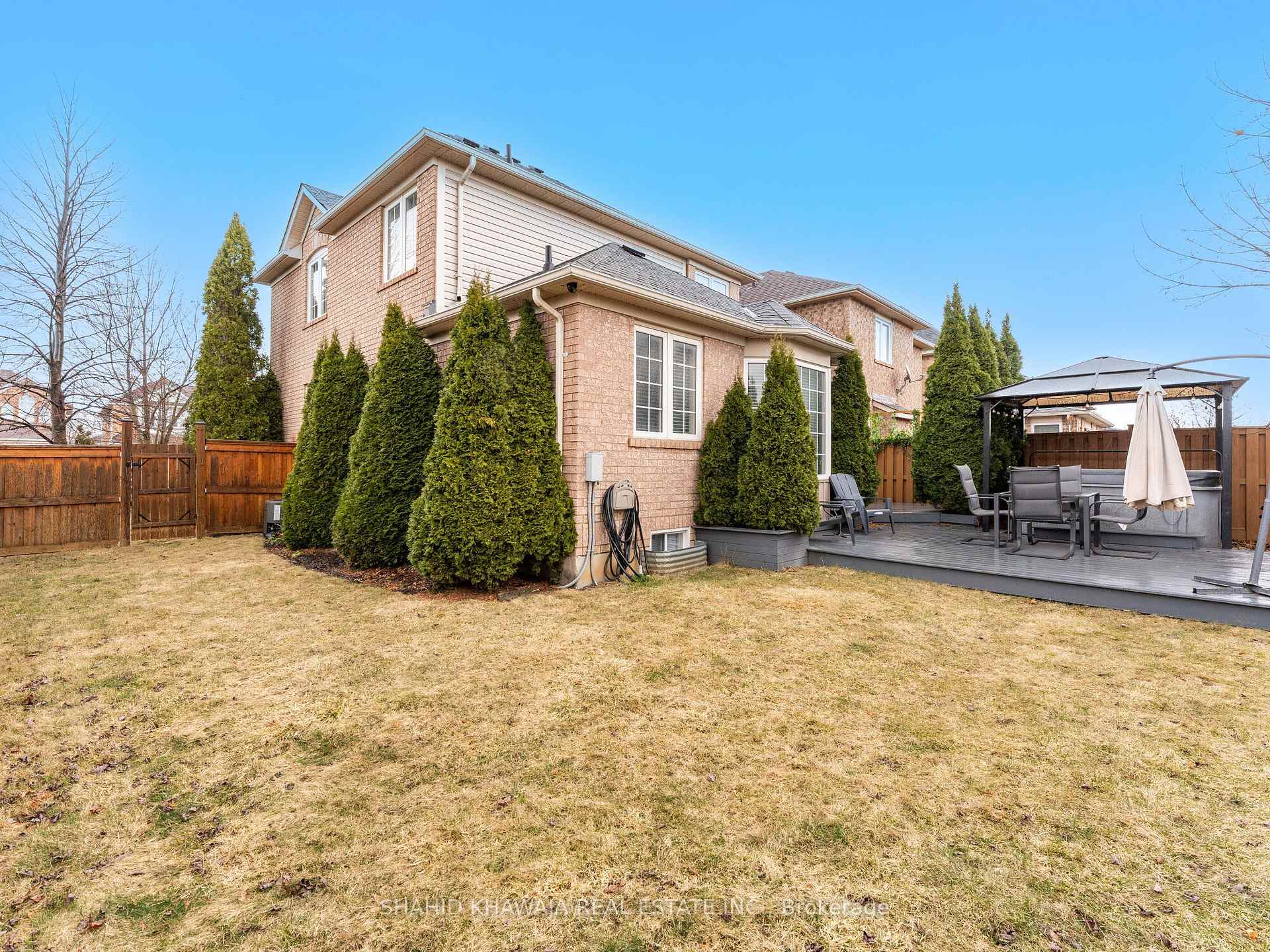 7282 Blackwood Mews