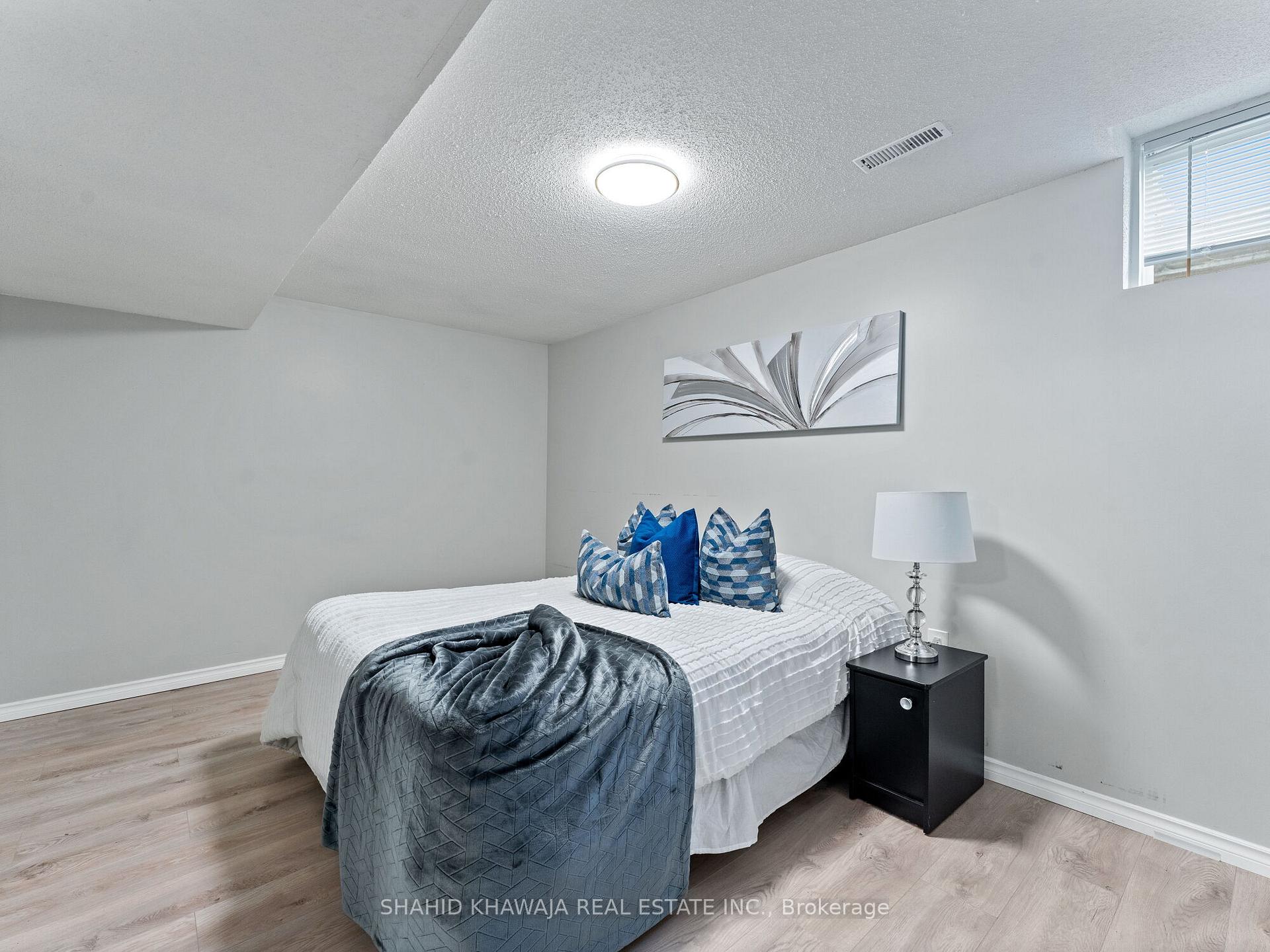 7282 Blackwood Mews