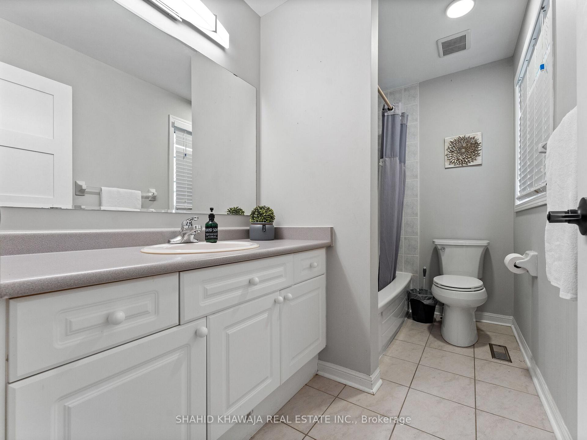 7282 Blackwood Mews