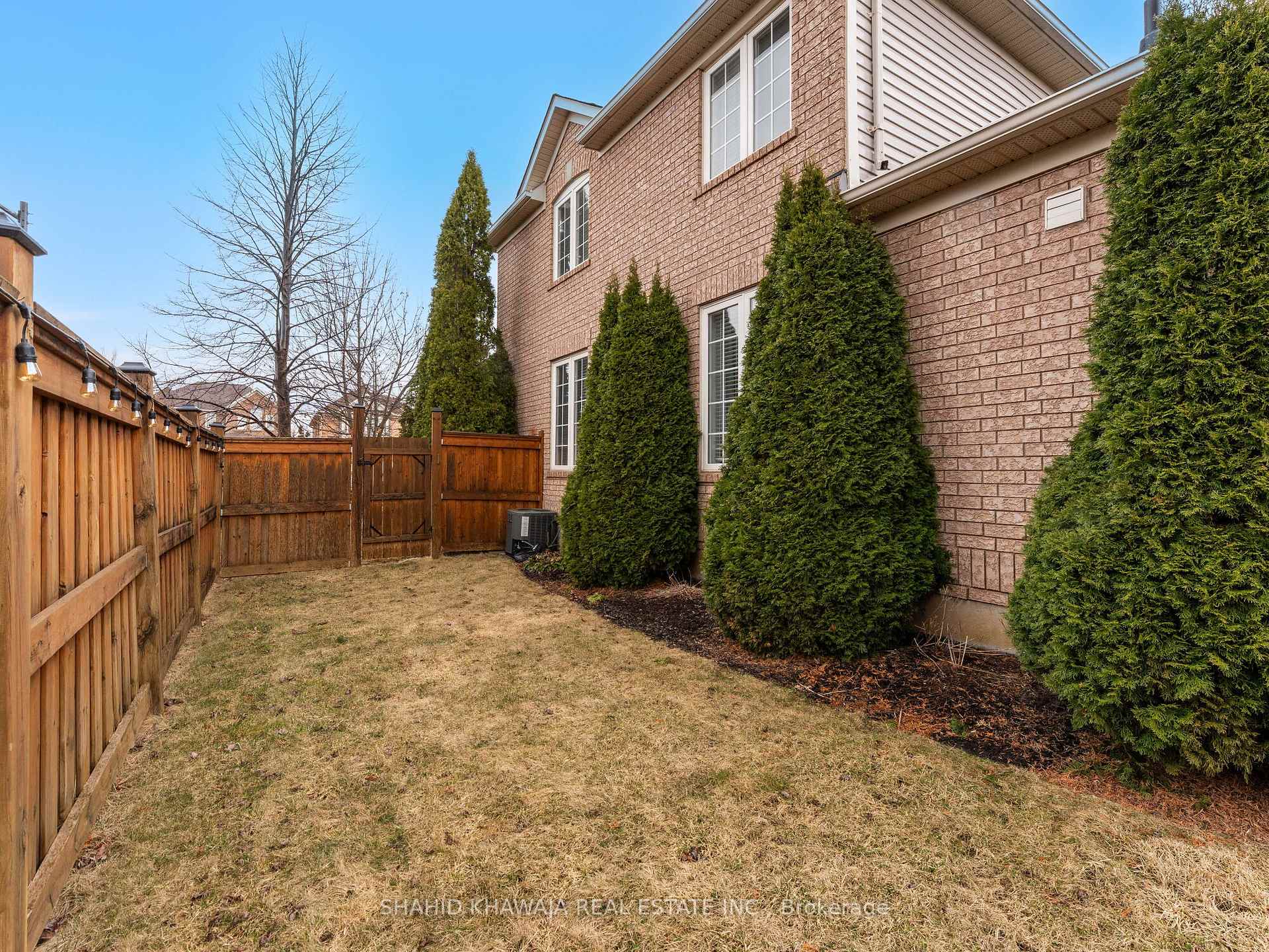7282 Blackwood Mews