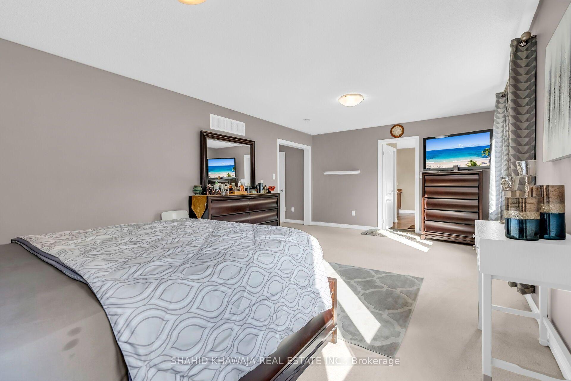 26 Pine Island Way