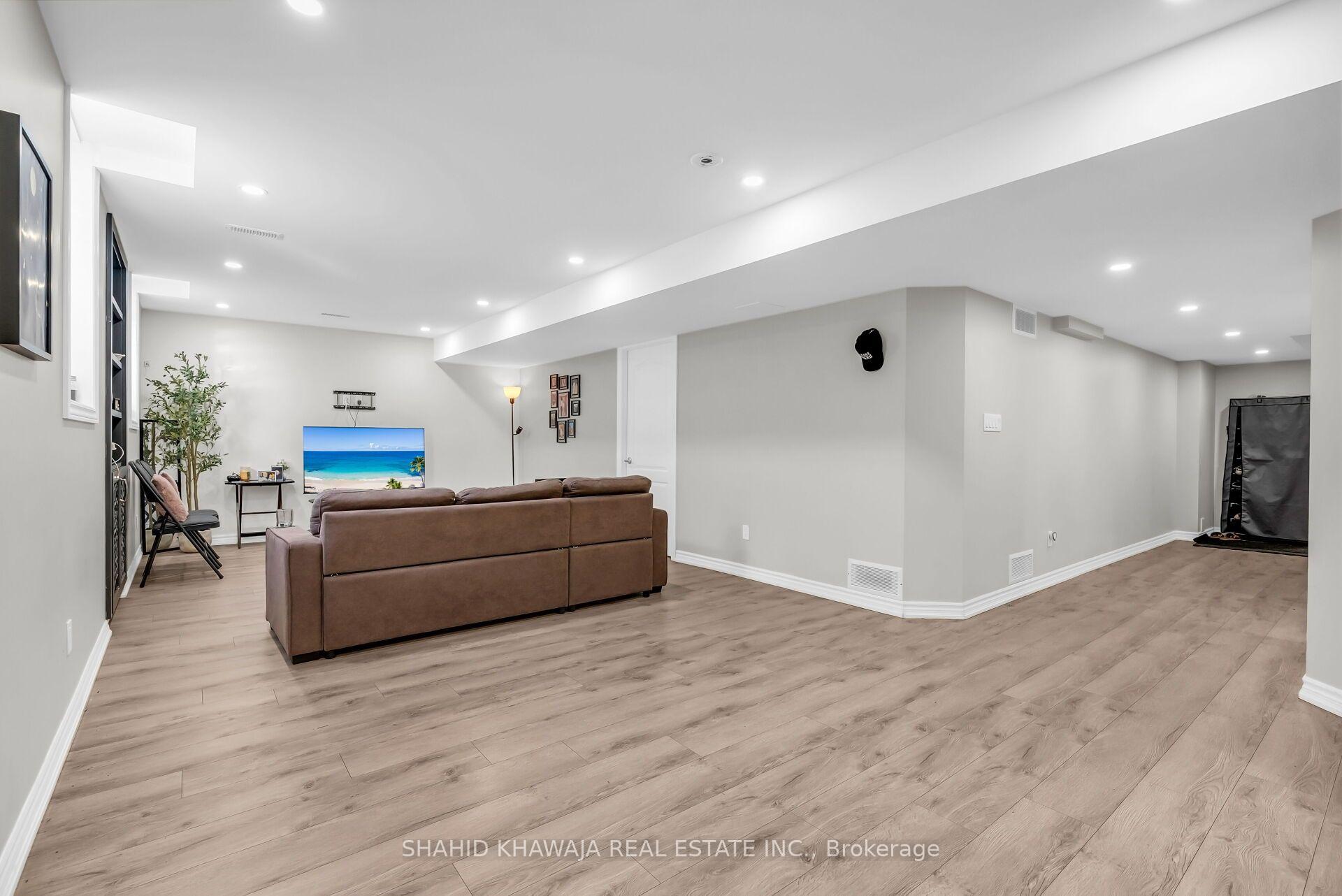 26 Pine Island Way