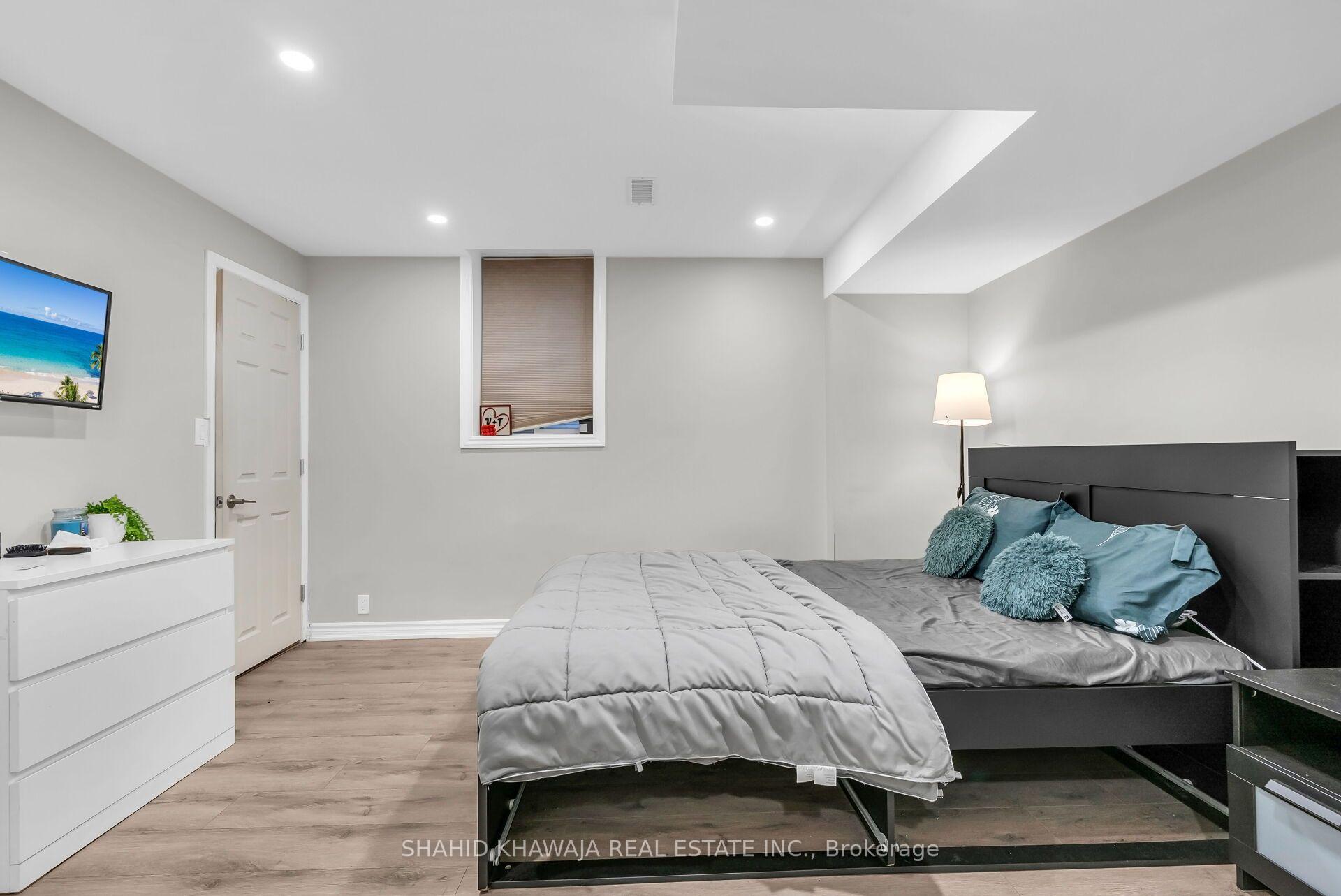 26 Pine Island Way