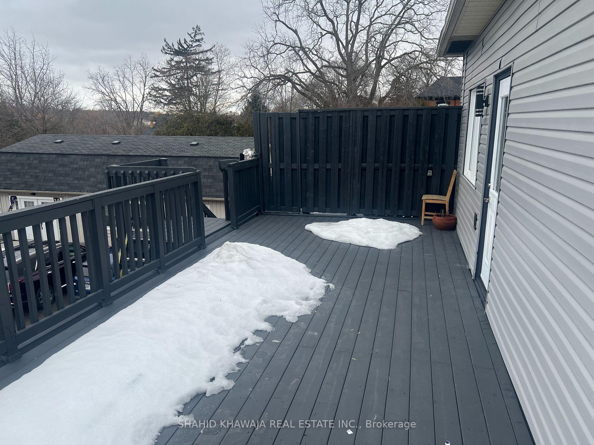 370 Queen Street S C
