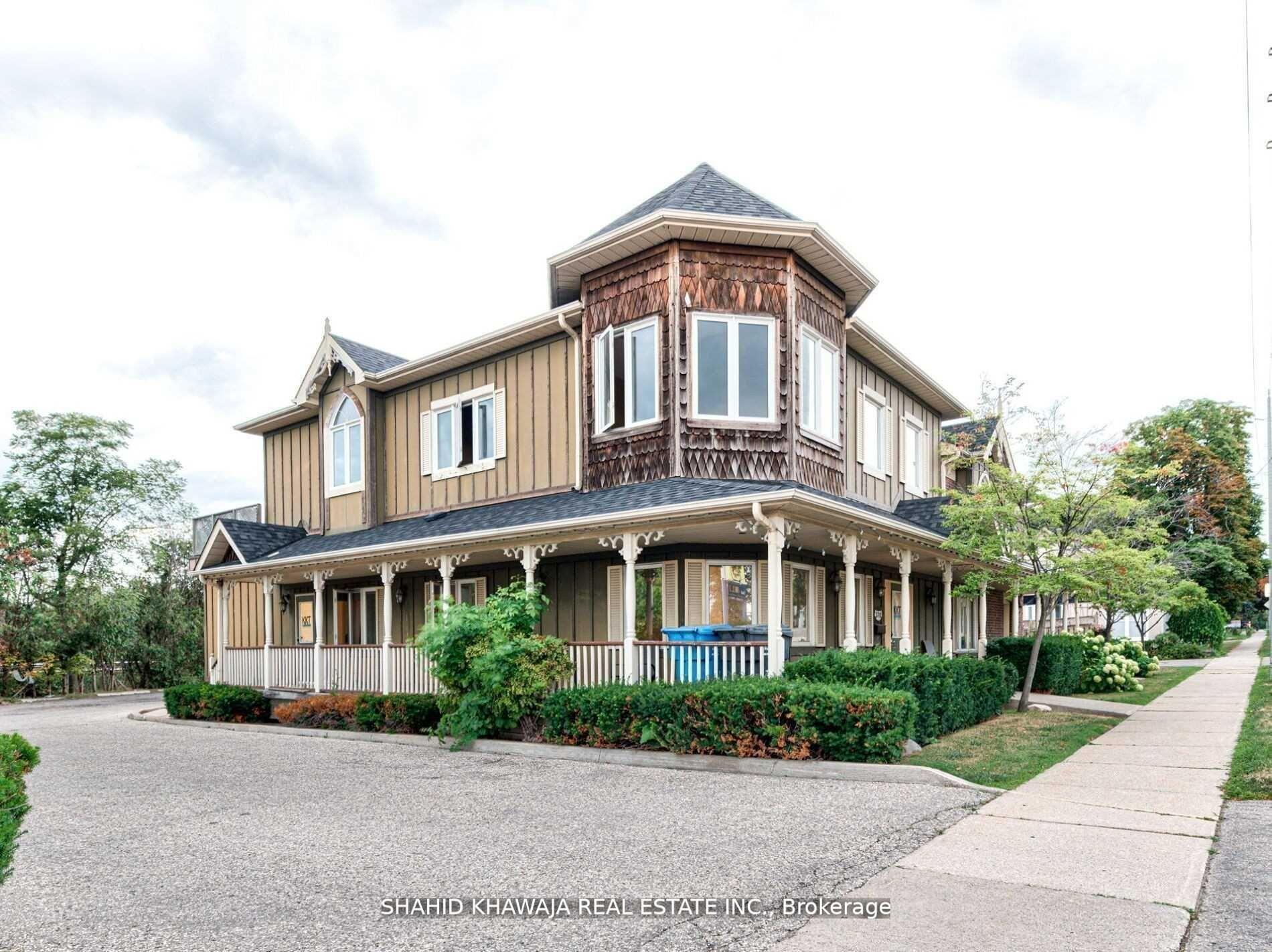 370 Queen Street S C