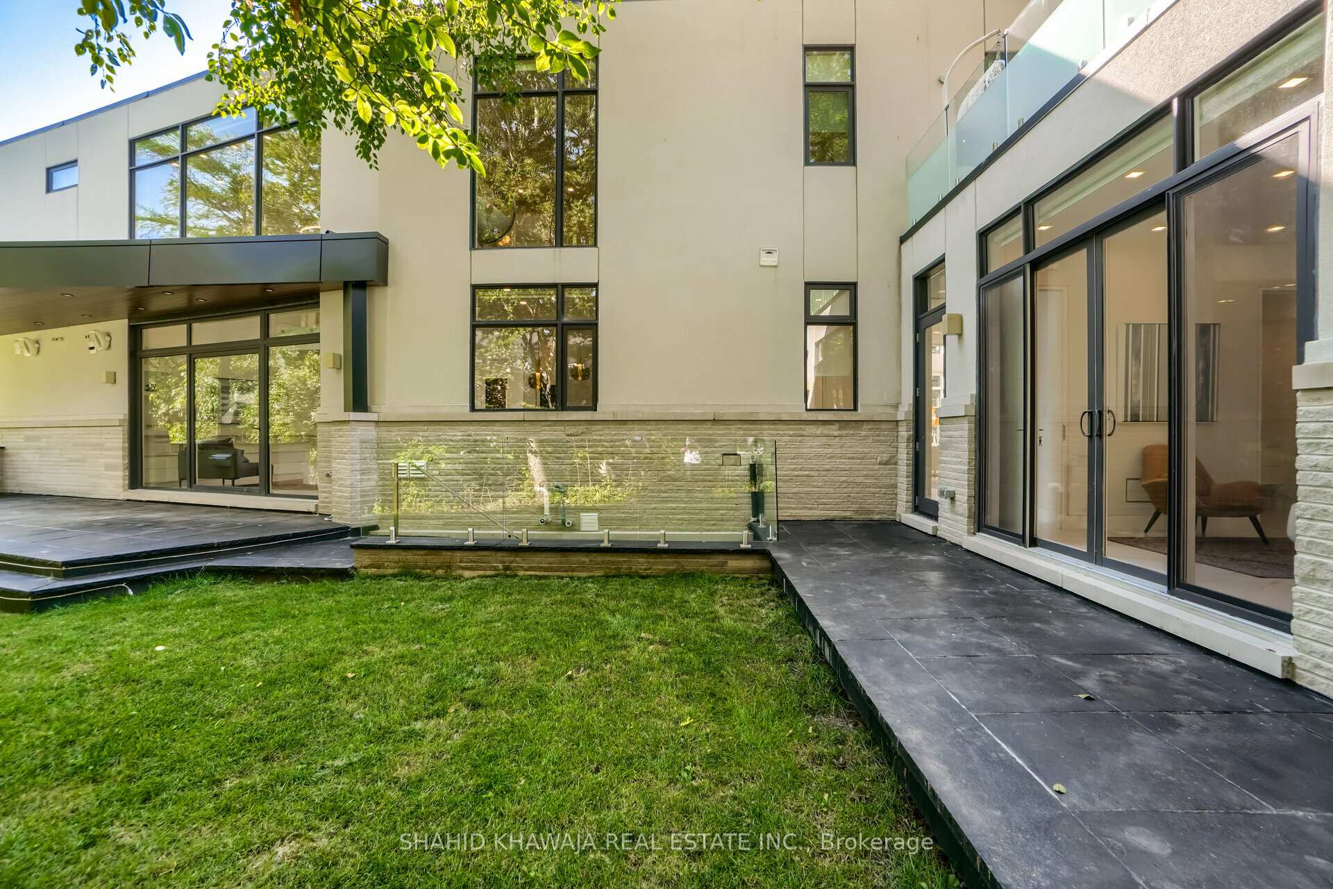 560 Shenandoah Drive