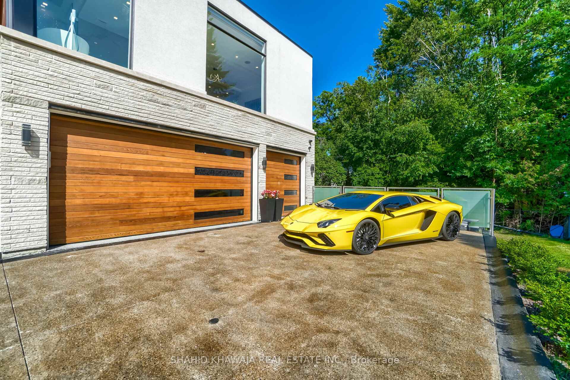 560 Shenandoah Drive