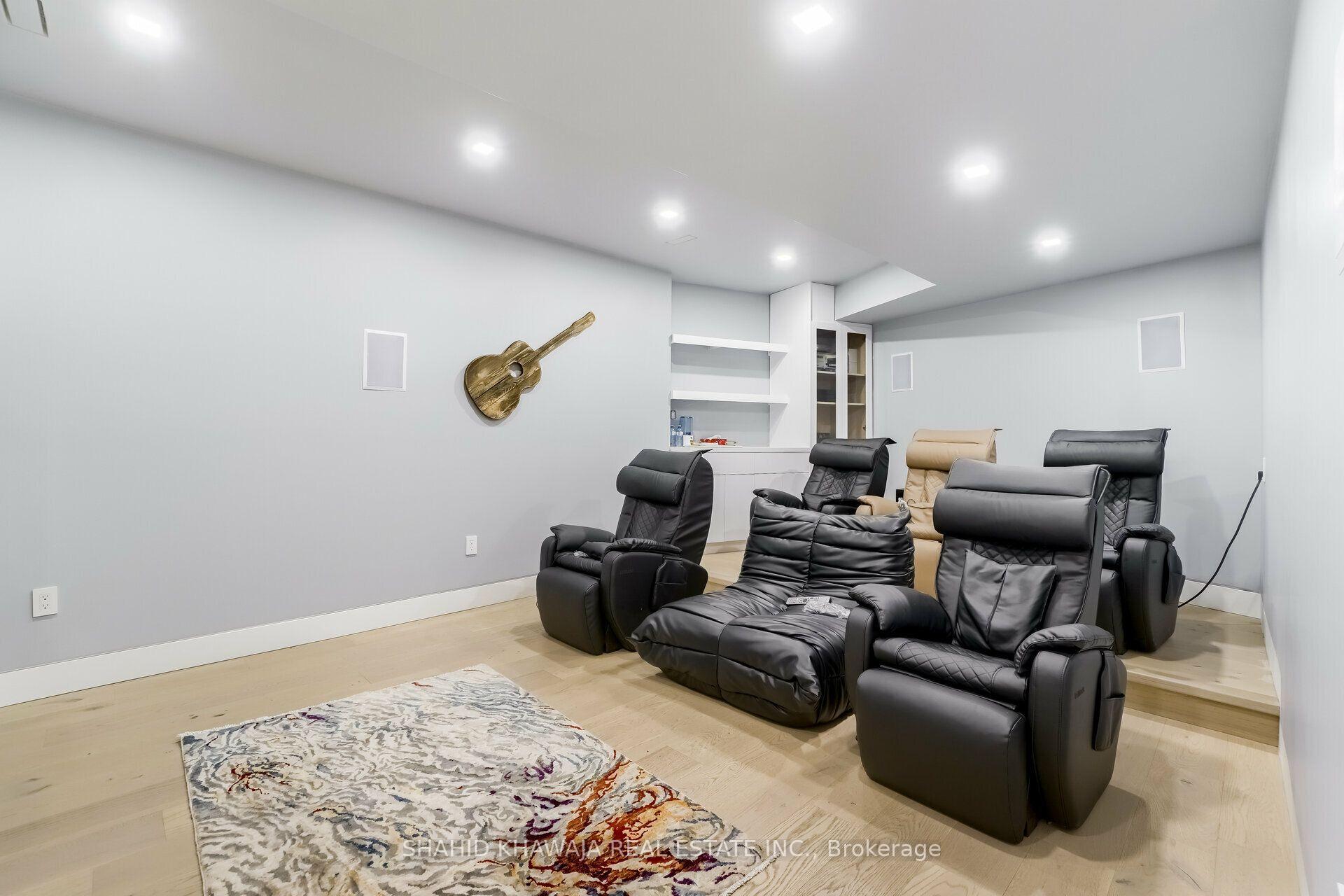560 Shenandoah Drive