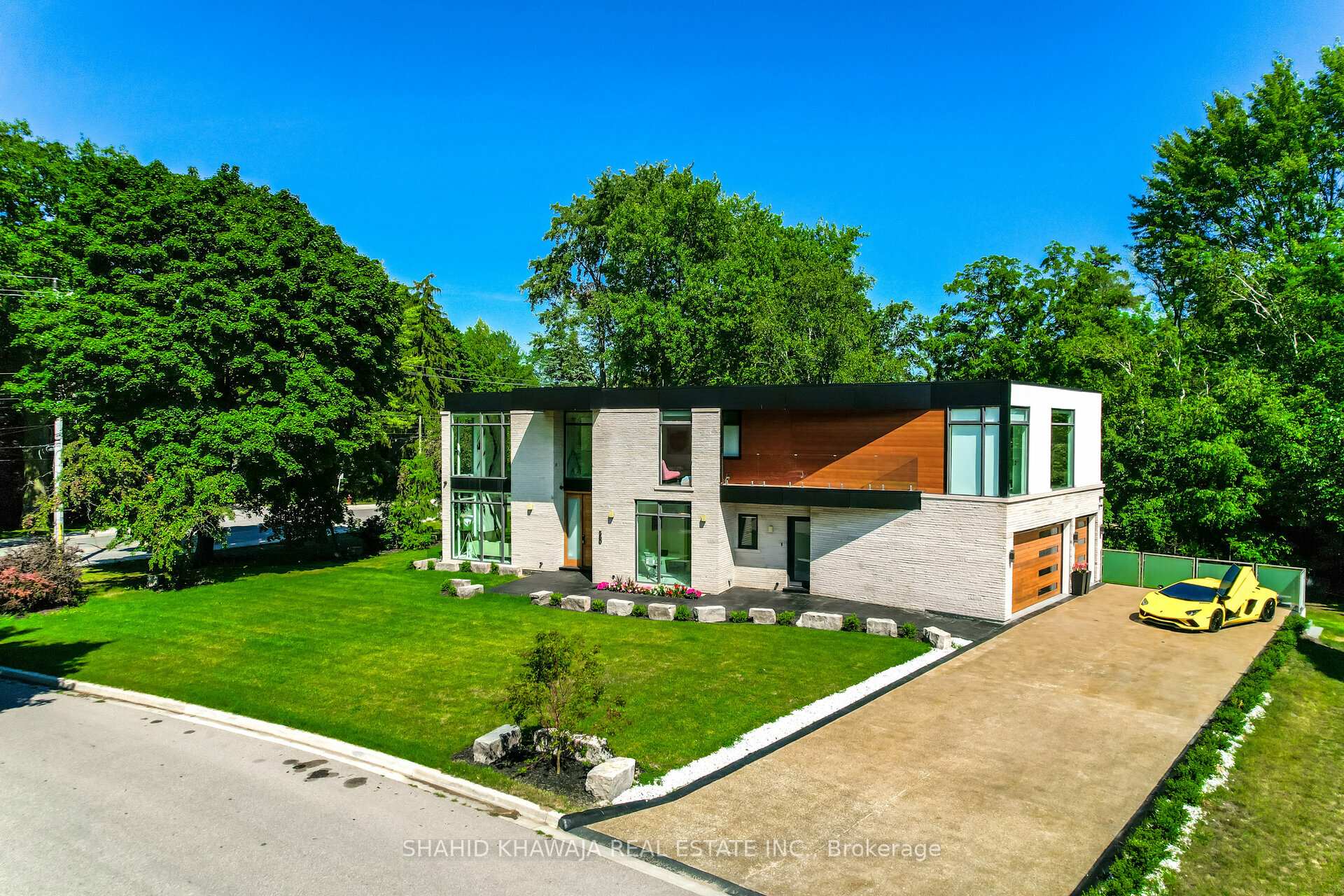 560 Shenandoah Drive