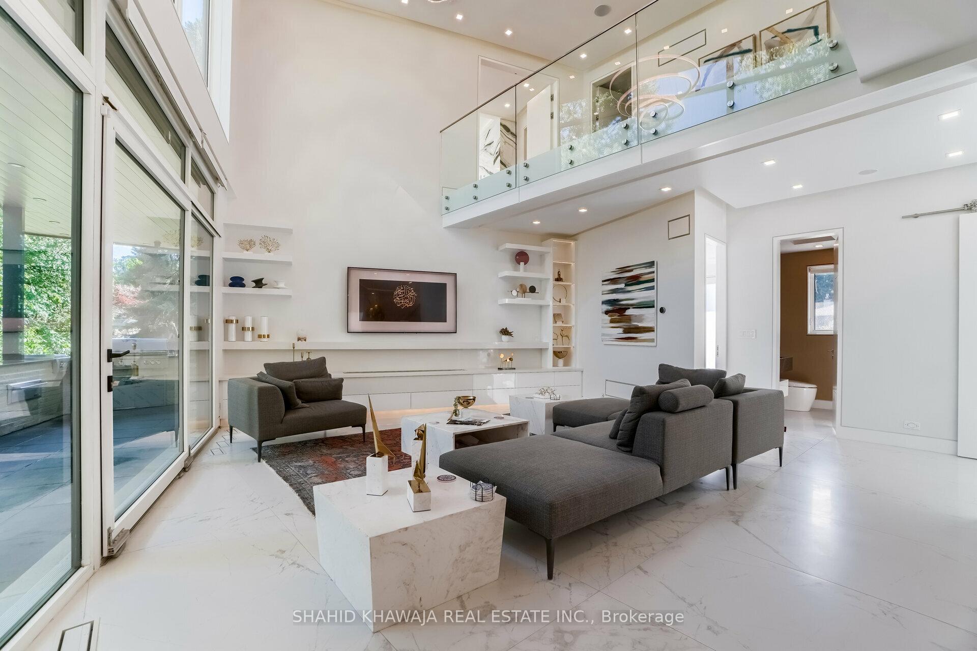 560 Shenandoah Drive