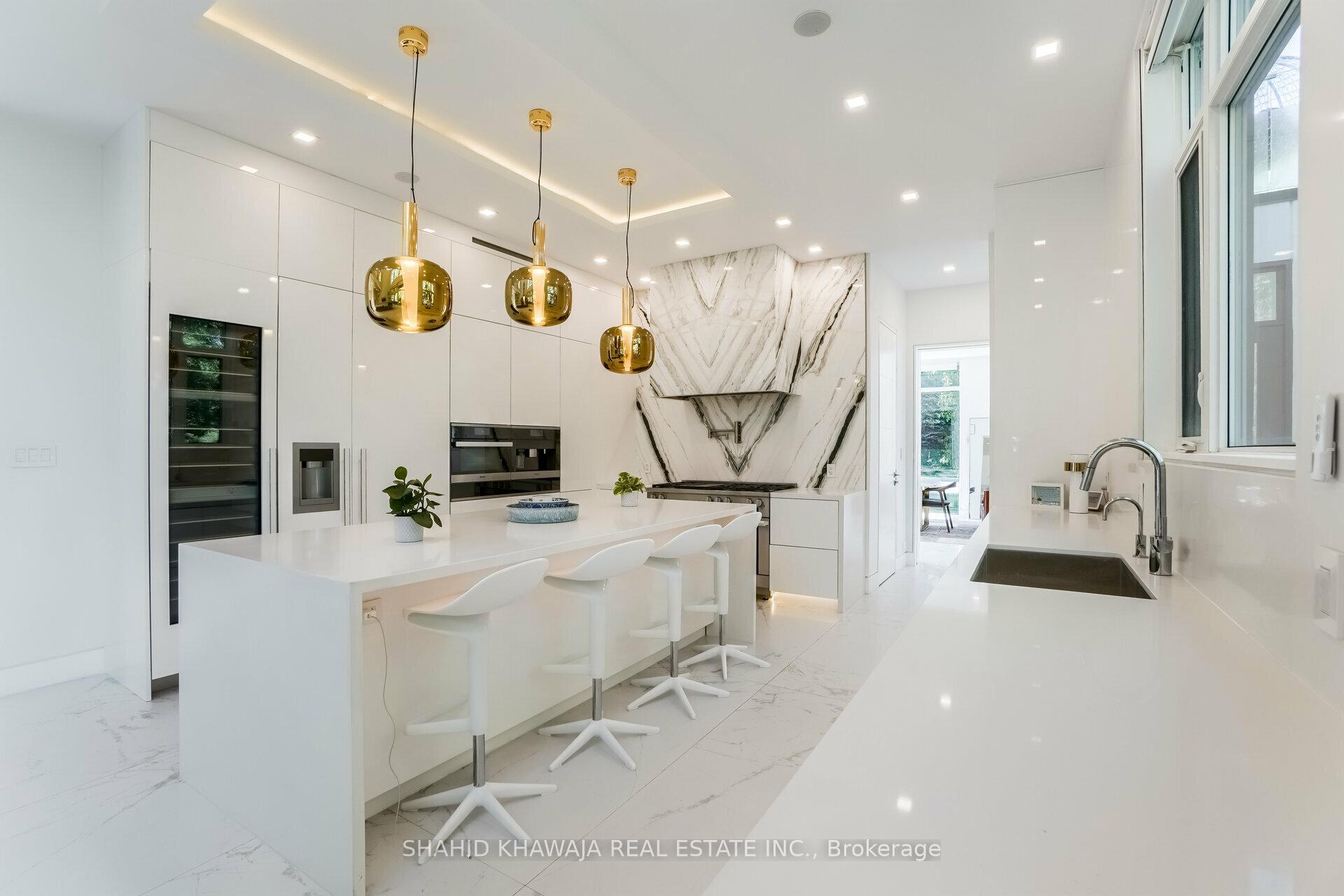 560 Shenandoah Drive