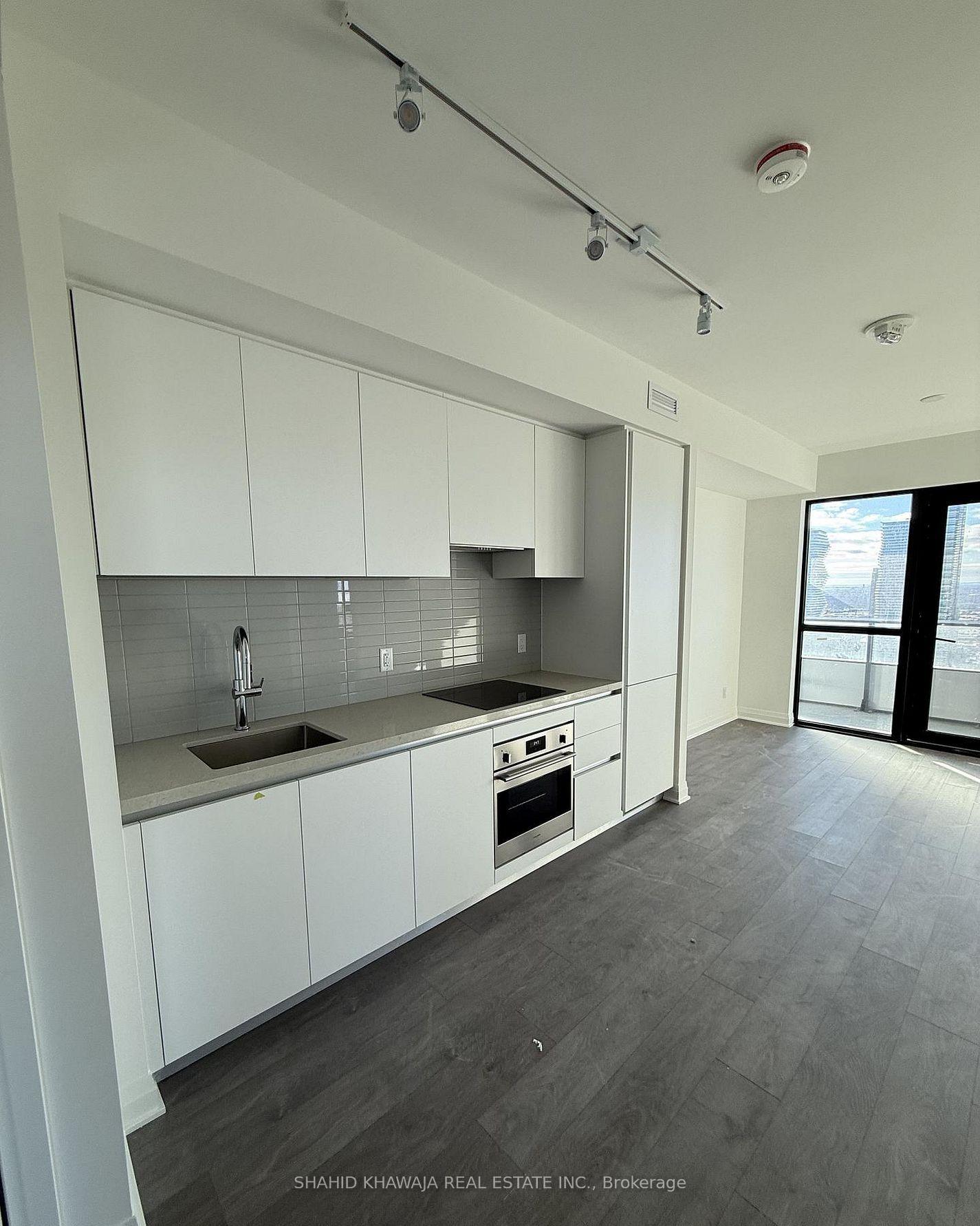 4015 The Exchange Street 6007
