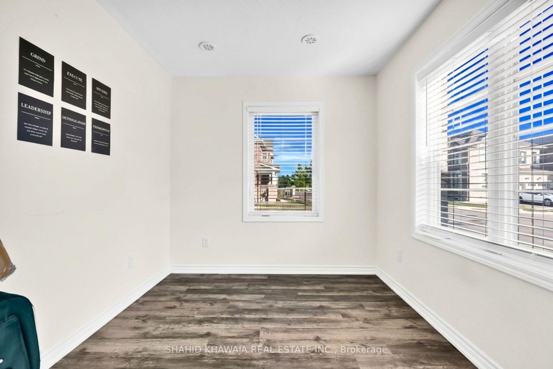 875 Sumac Crescent