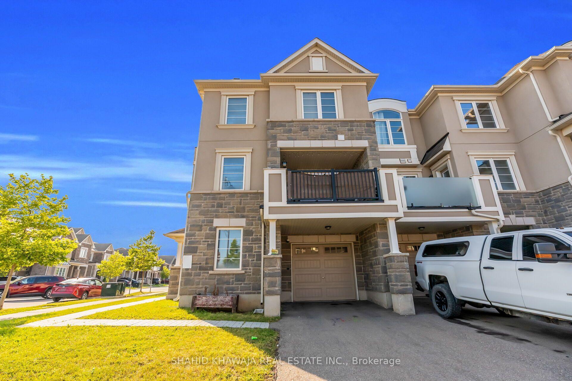 875 Sumac Crescent