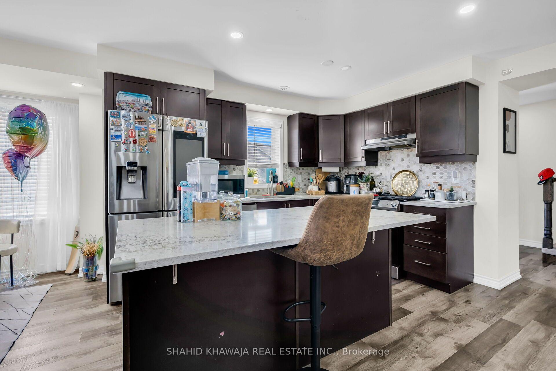 875 Sumac Crescent
