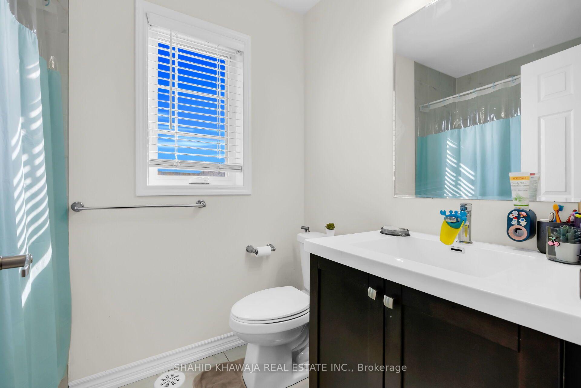 875 Sumac Crescent