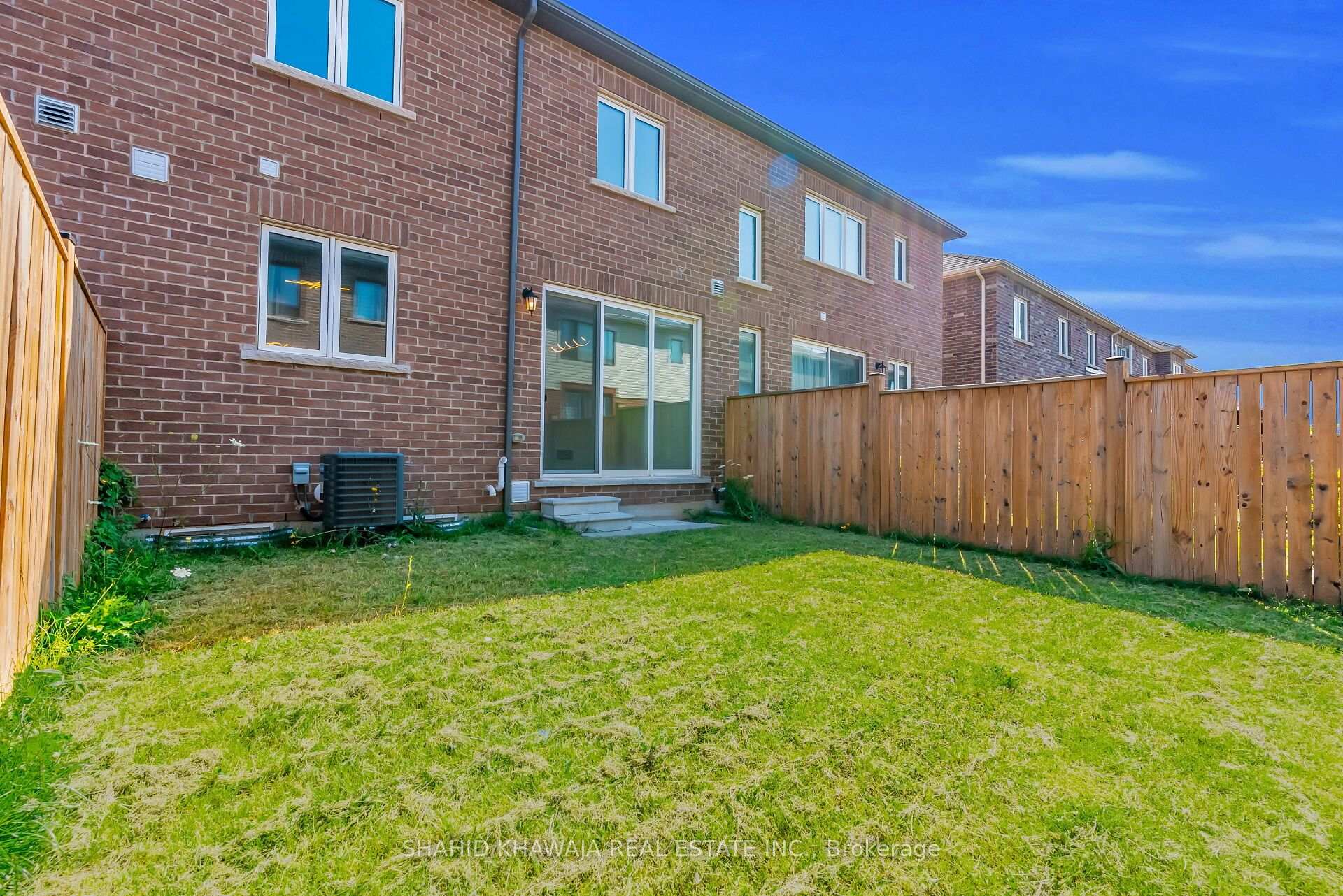 1288 Sycamore Gardens