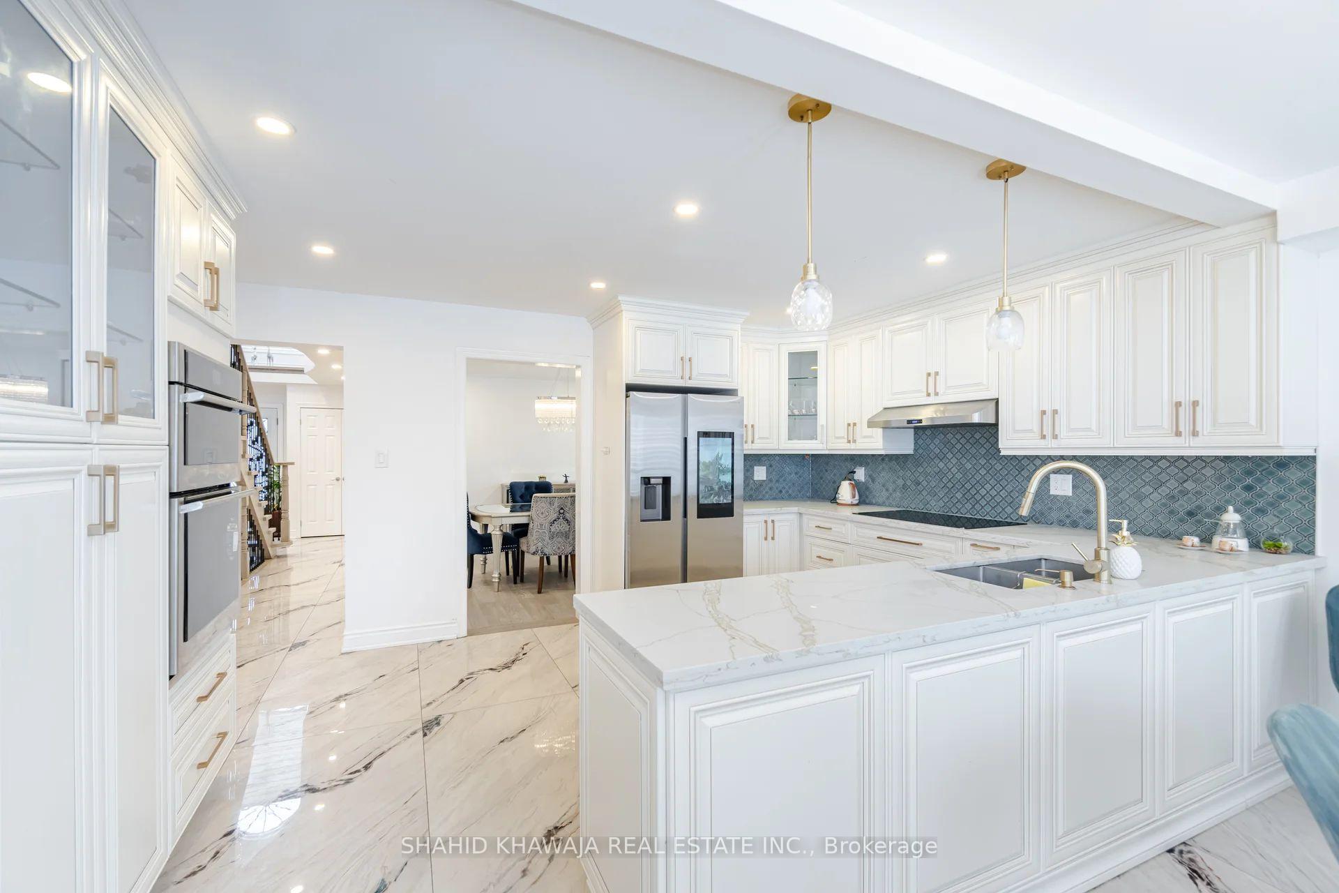 6150 Bankhead Court