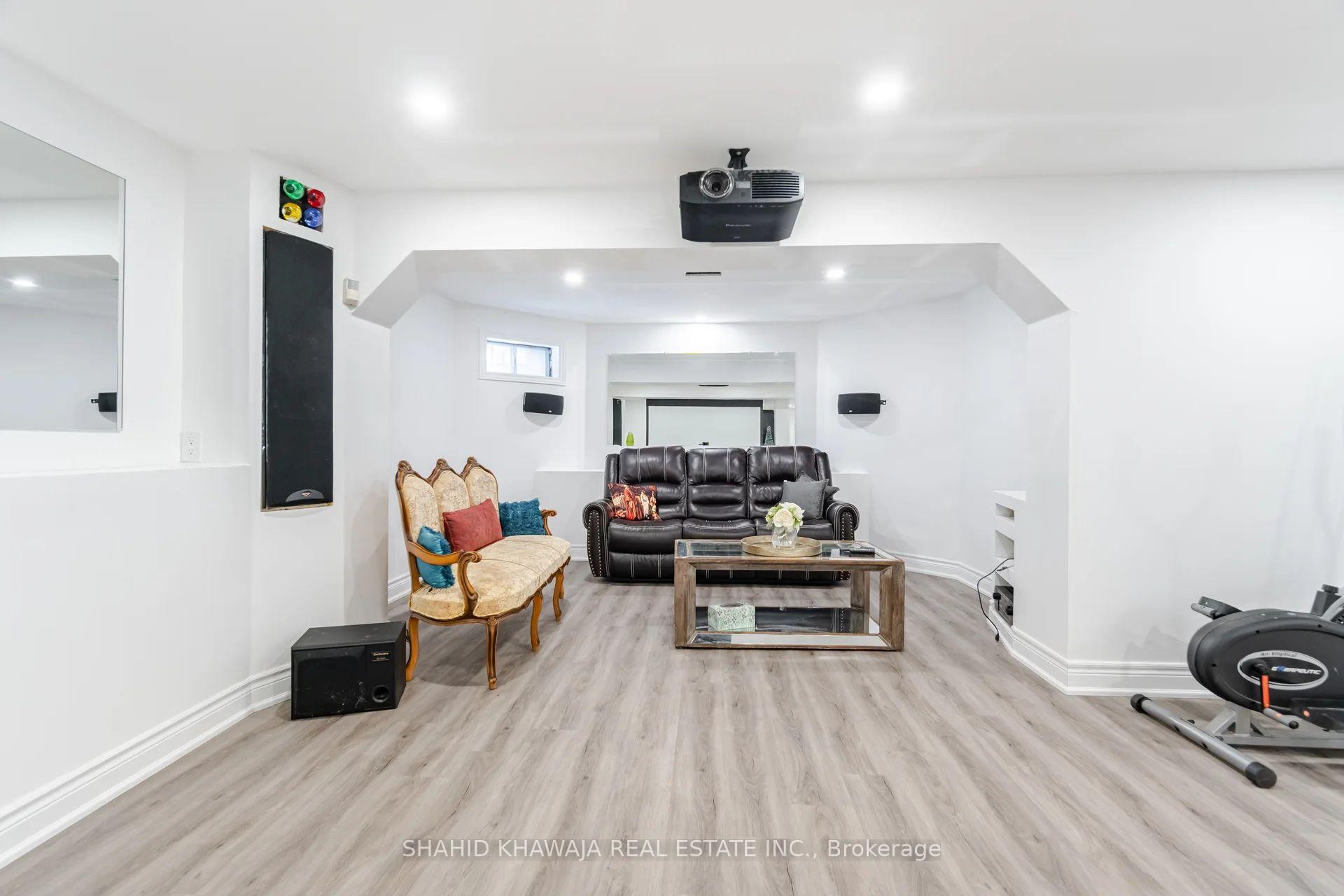6150 Bankhead Court