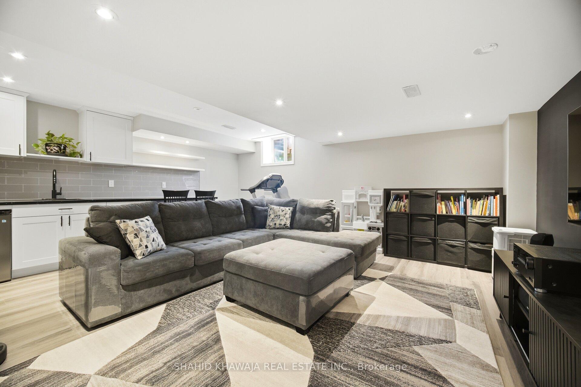 1504 Shade Lane