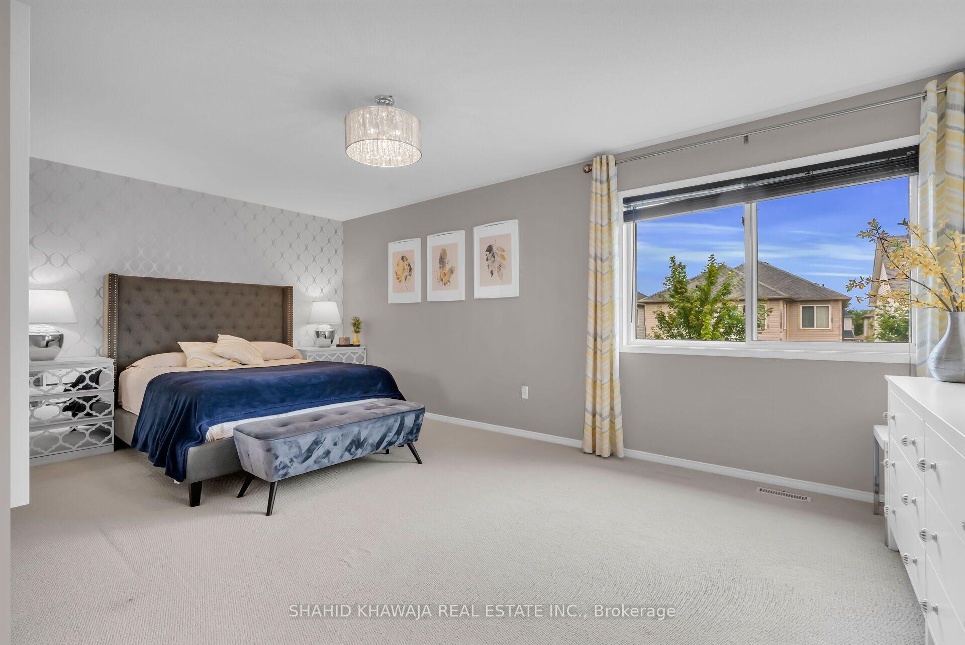 1078 Easterbrook Crescent