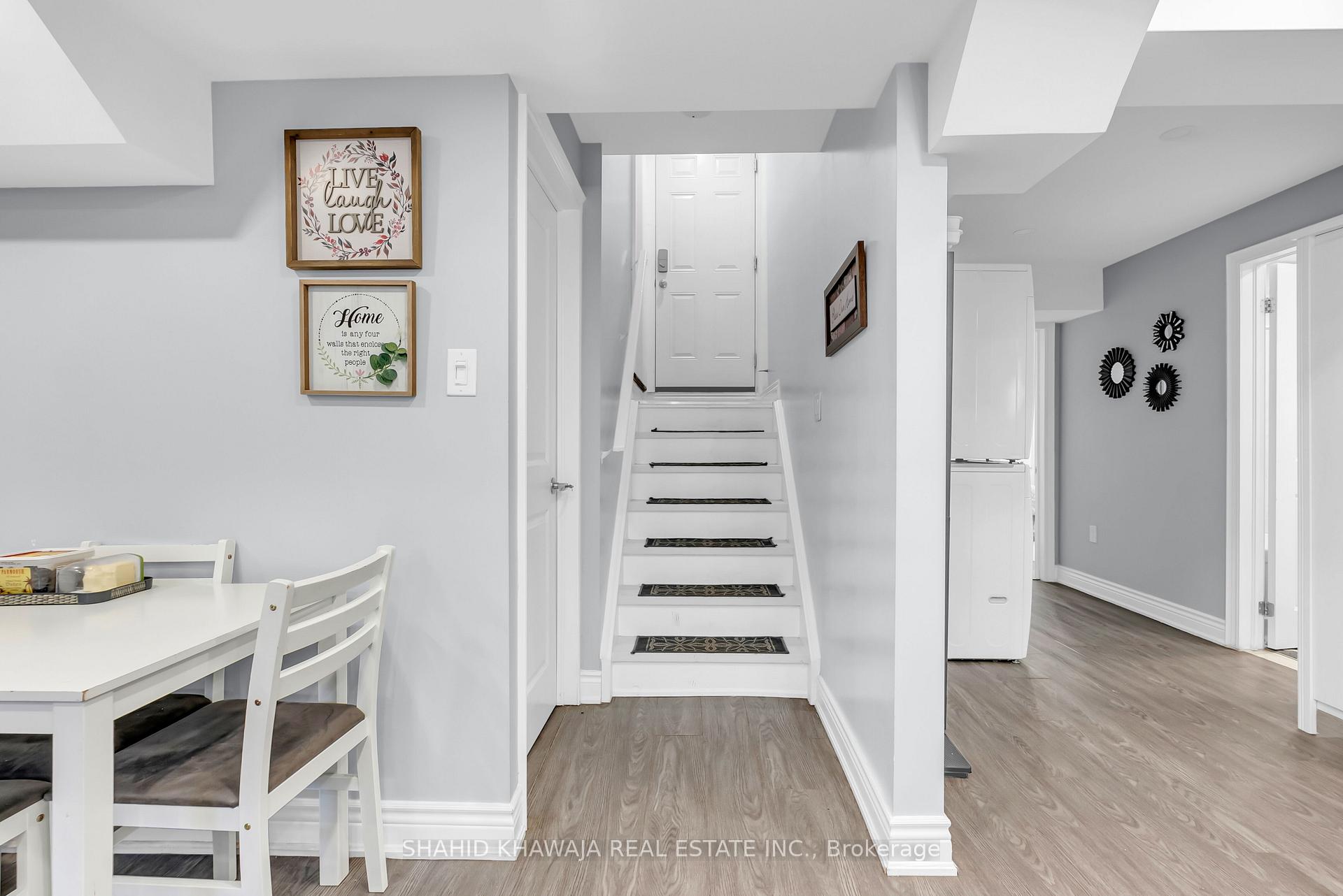 1221 Raspberry Terrace
