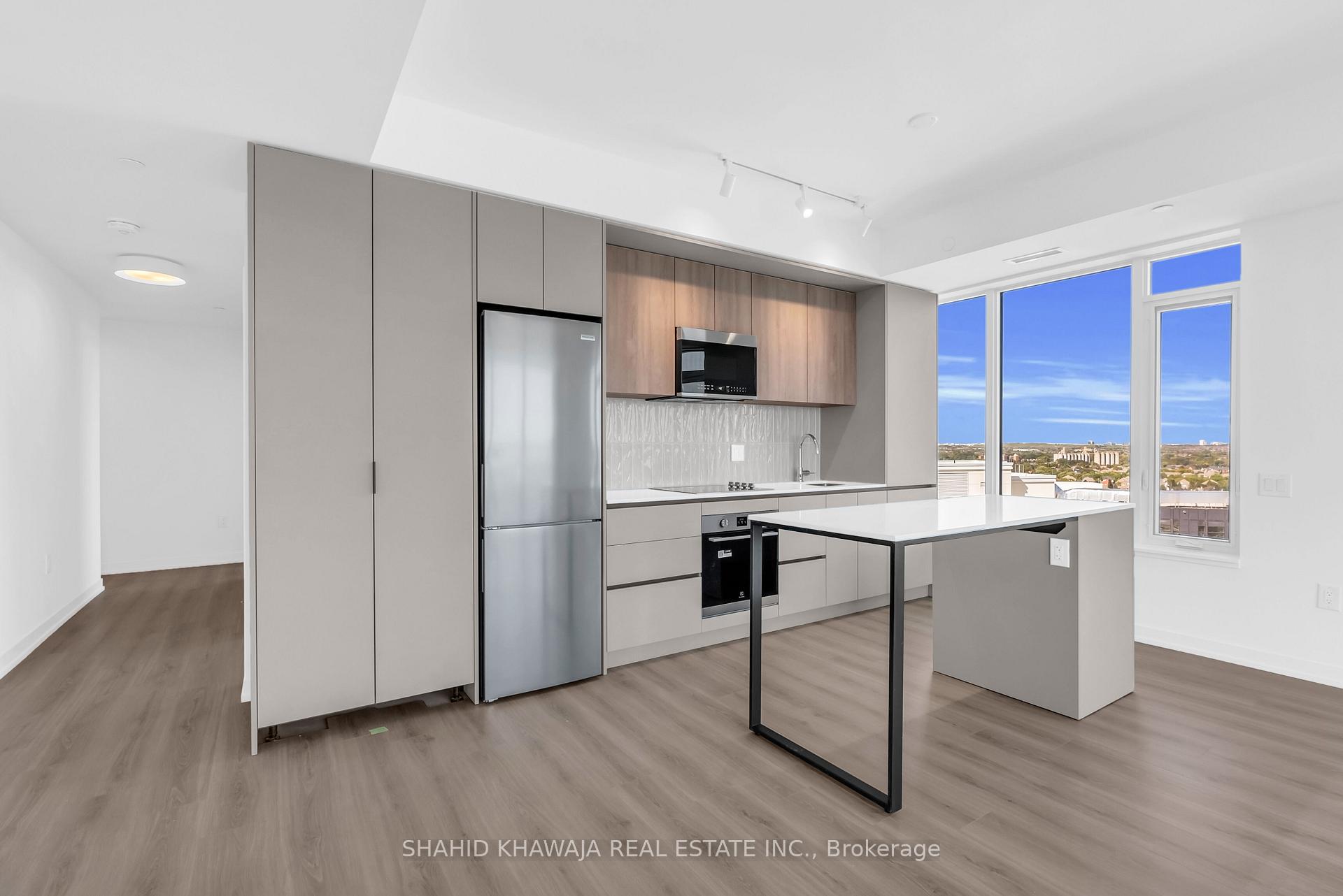 2485 Eglinton Avenue W 1415