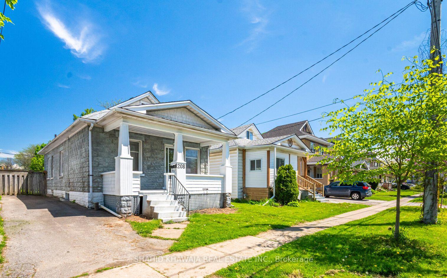208 Lake Street