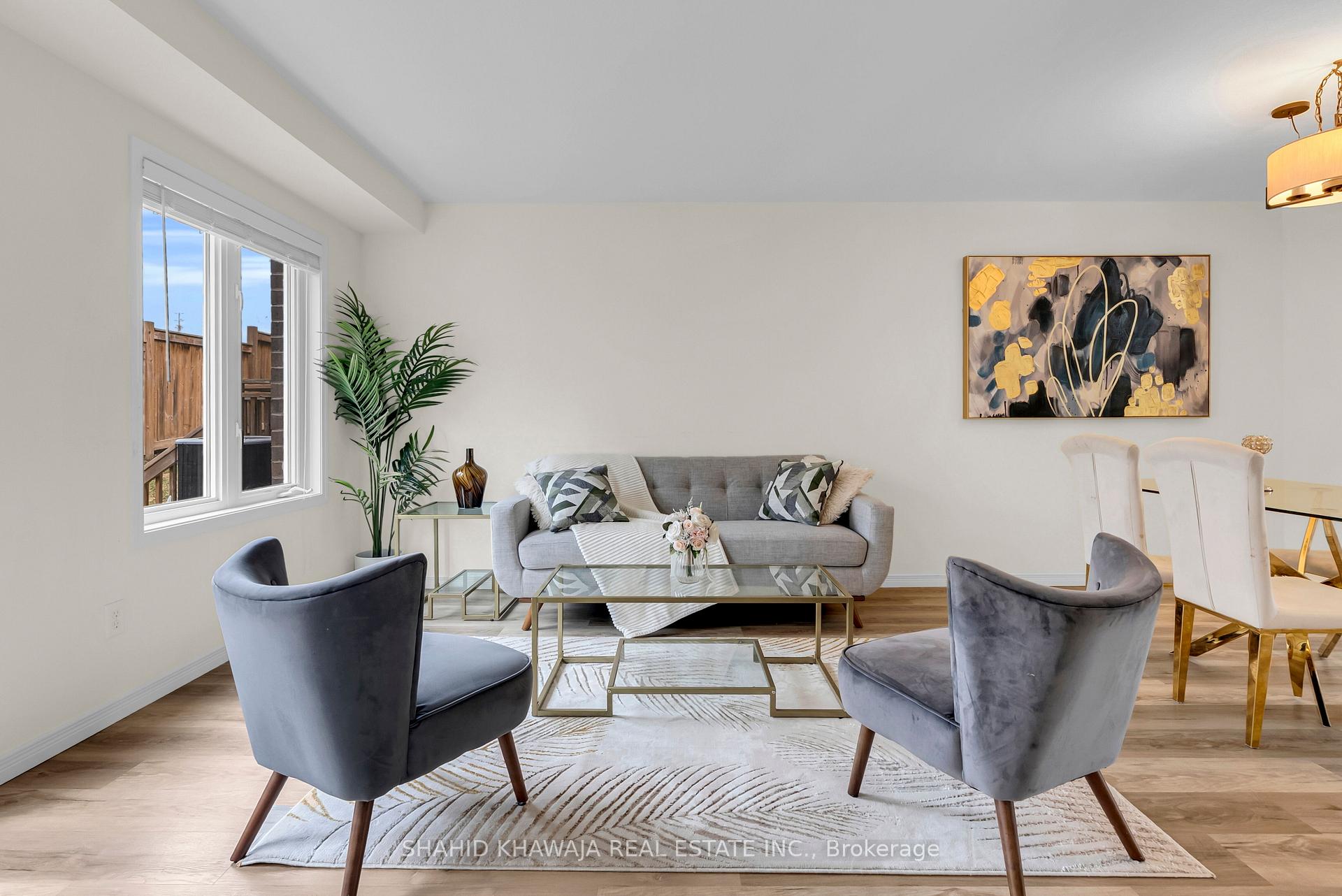 350 Dundas Street S 29