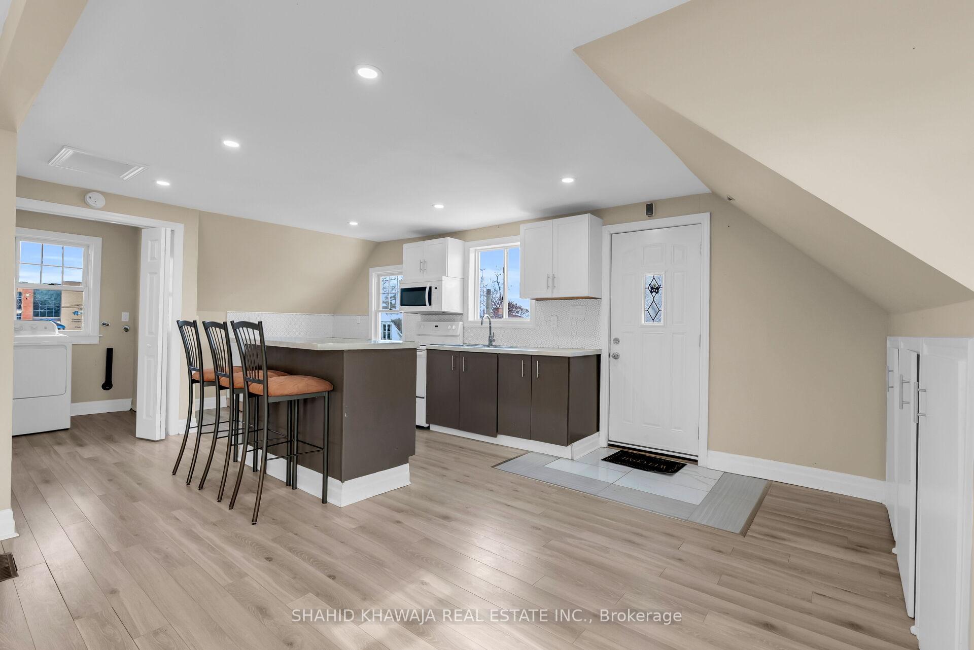22 Lyons Avenue