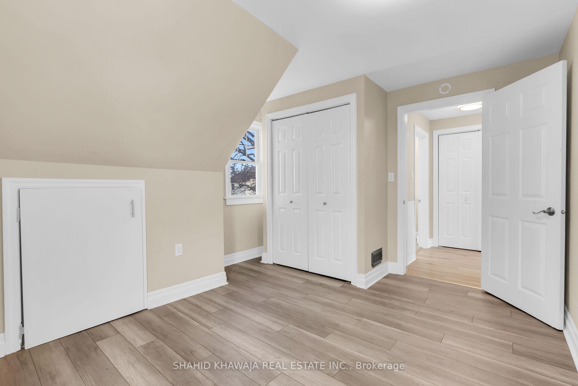 22 Lyons Avenue