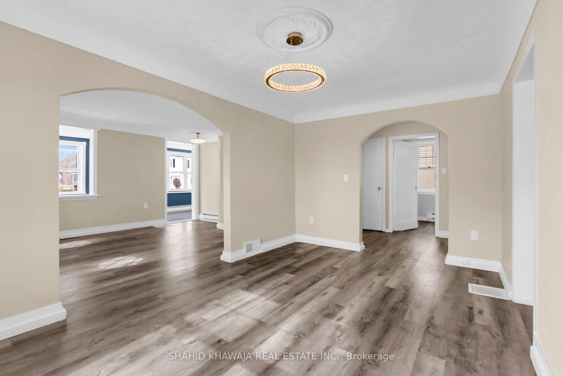 22 Lyons Avenue