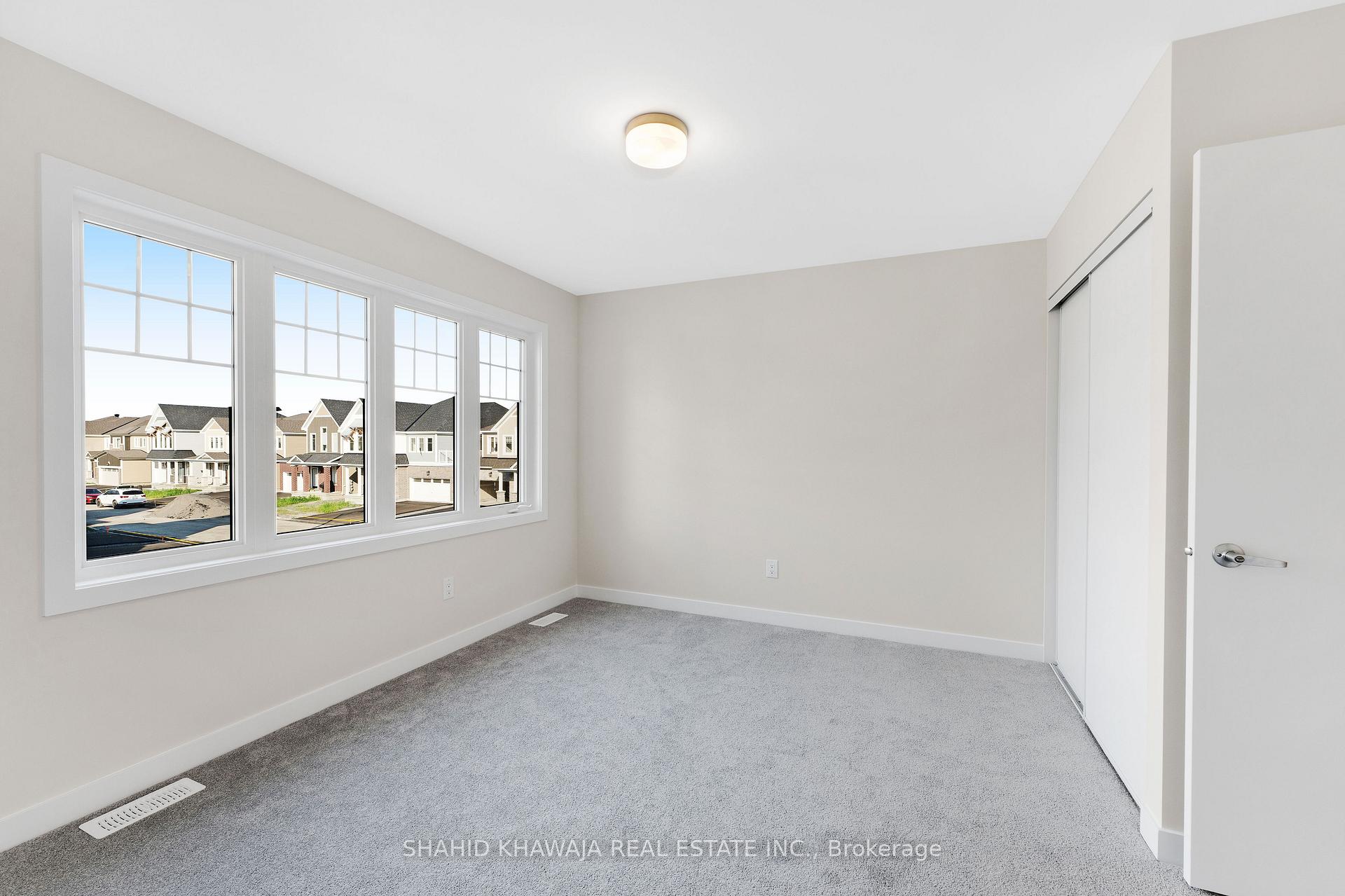 93 Hackamore Crescent