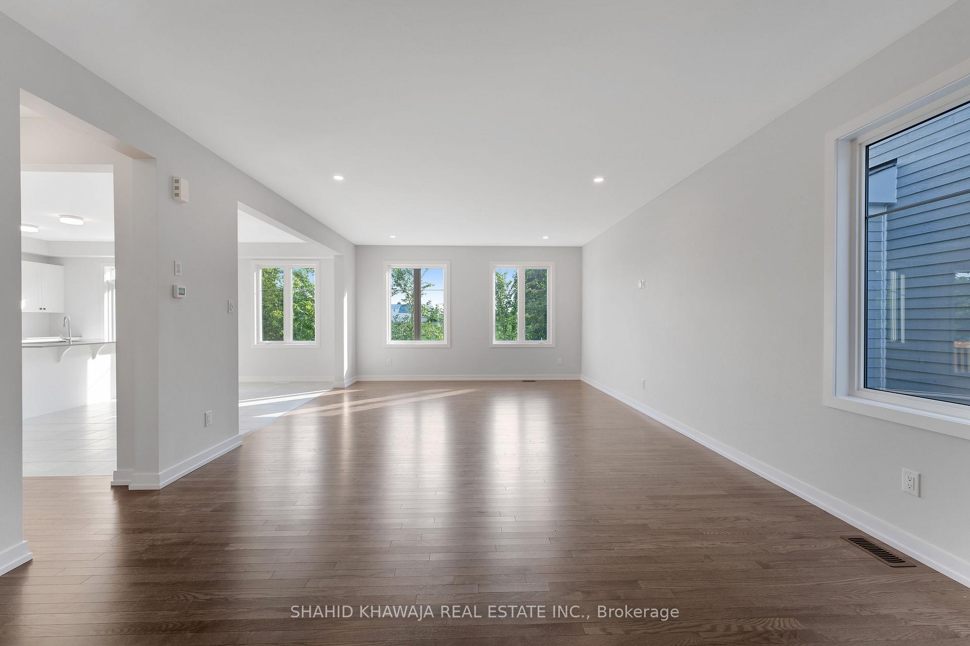93 Hackamore Crescent