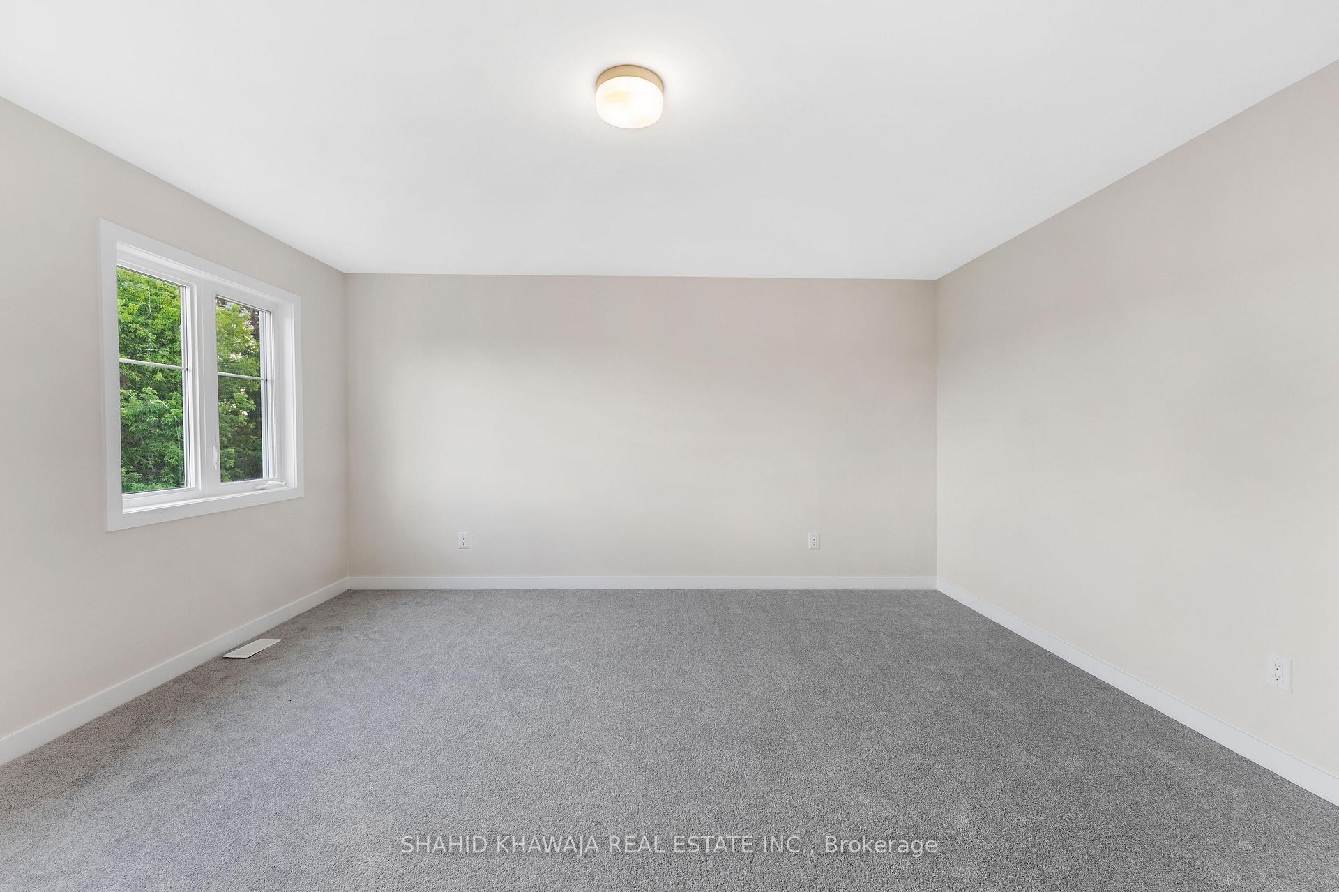 93 Hackamore Crescent