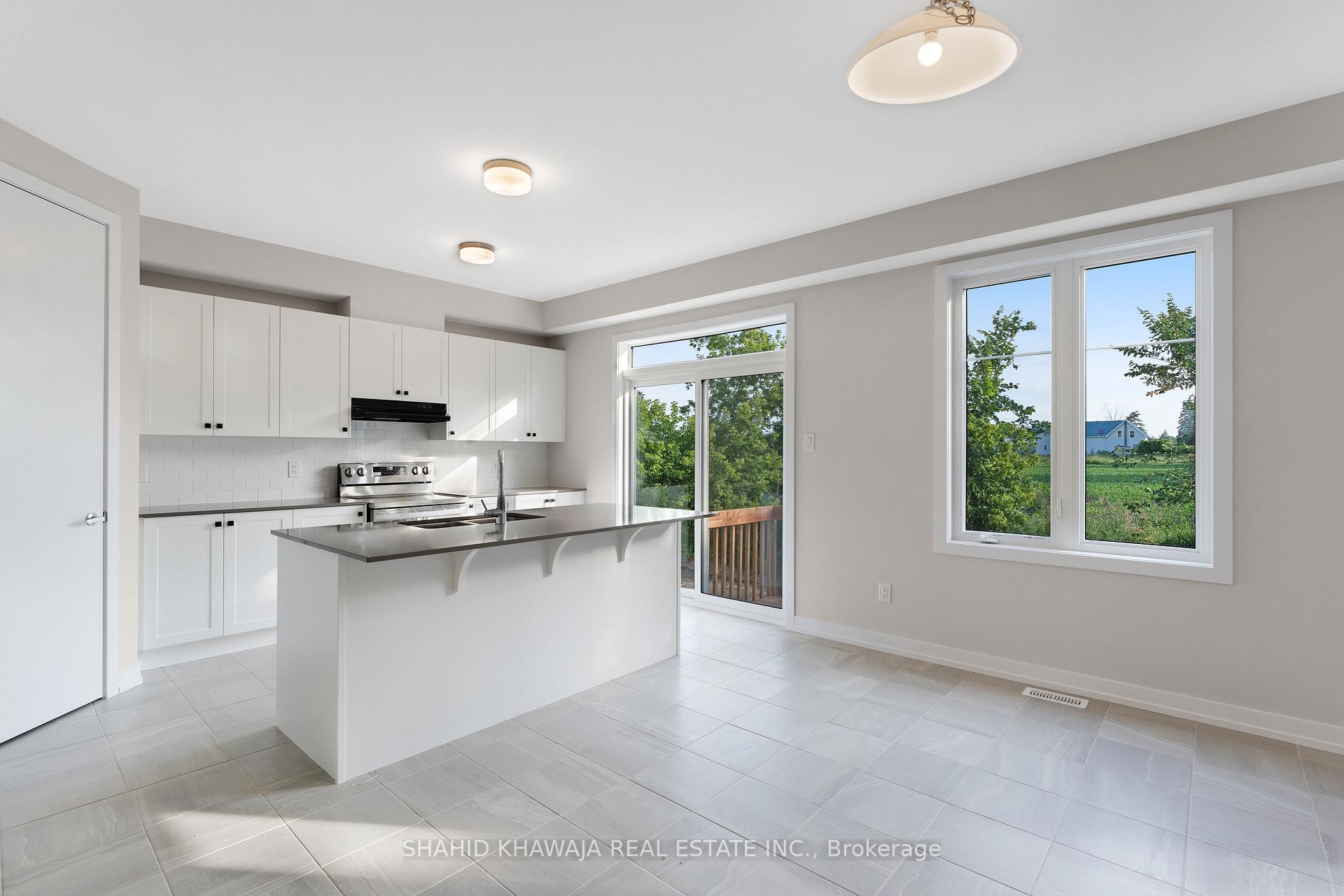 93 Hackamore Crescent