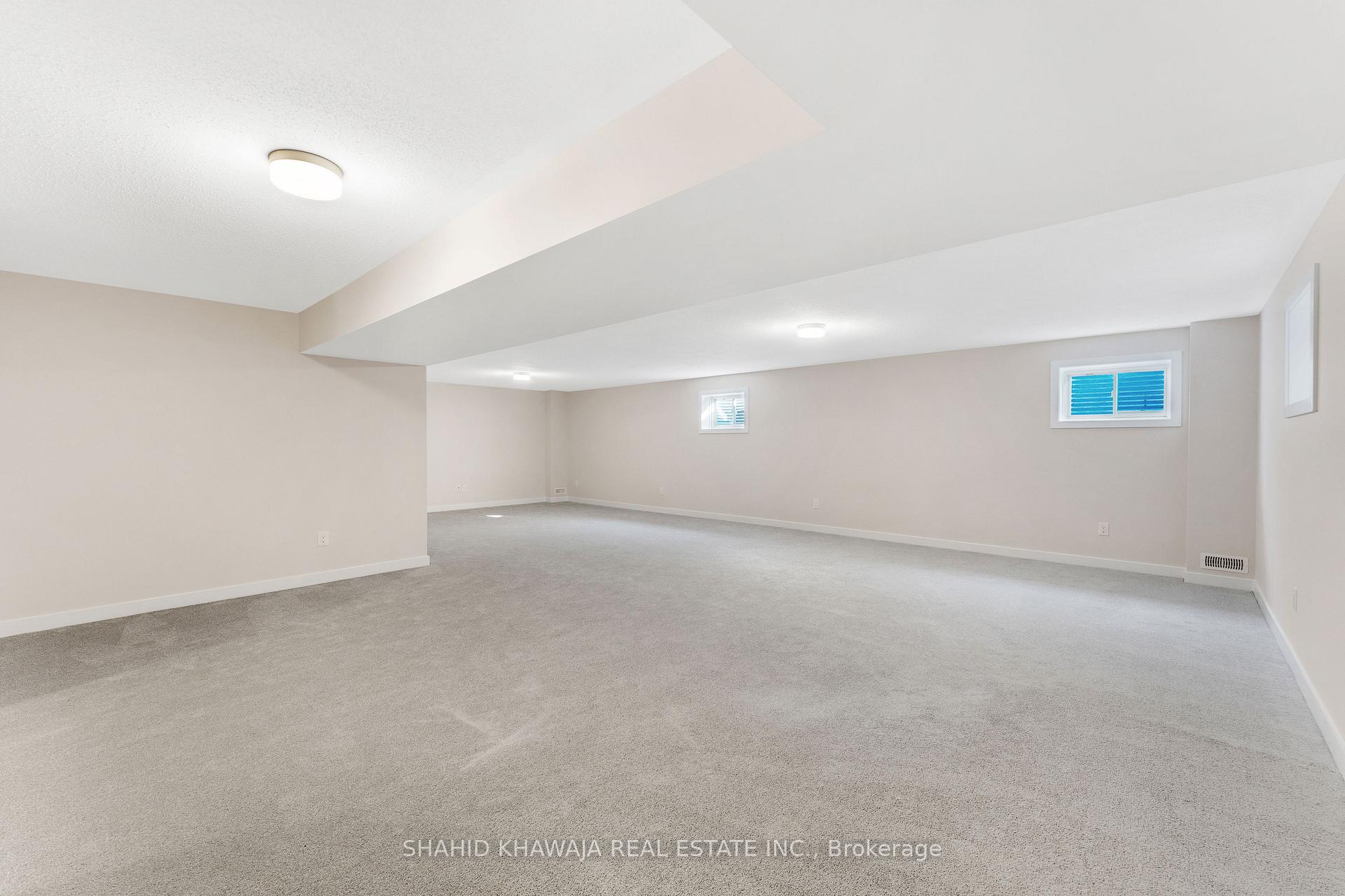 93 Hackamore Crescent
