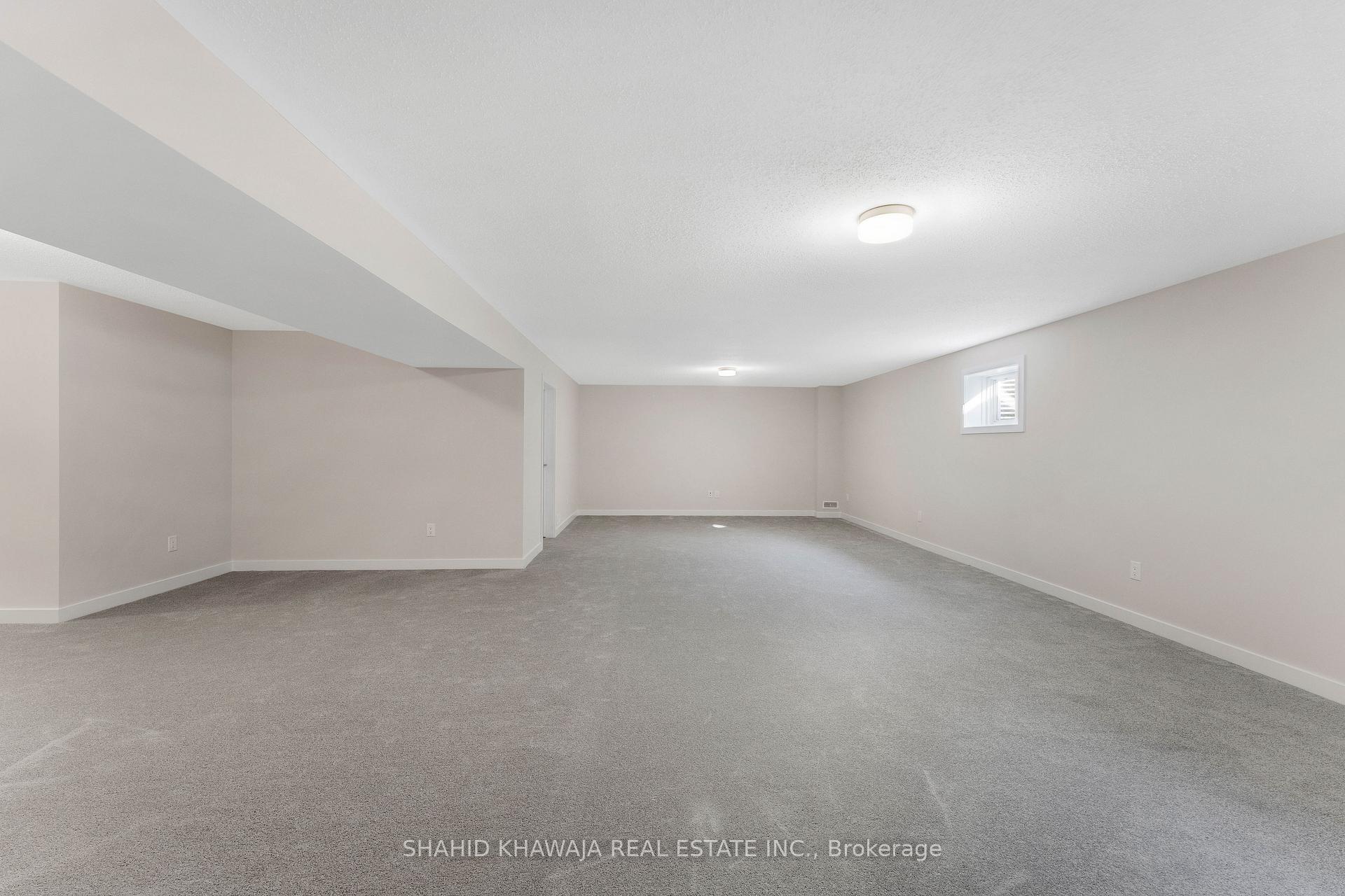 93 Hackamore Crescent